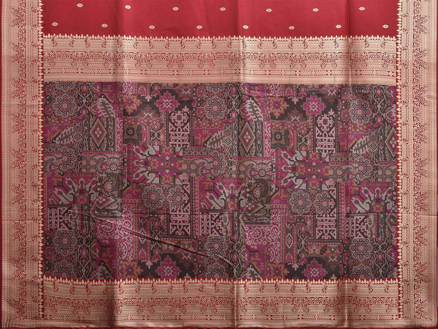 Red Viscose Blend Silk Saree, Design Woven on Electronic jacquard Loom. No Floating at Back Sideo0599