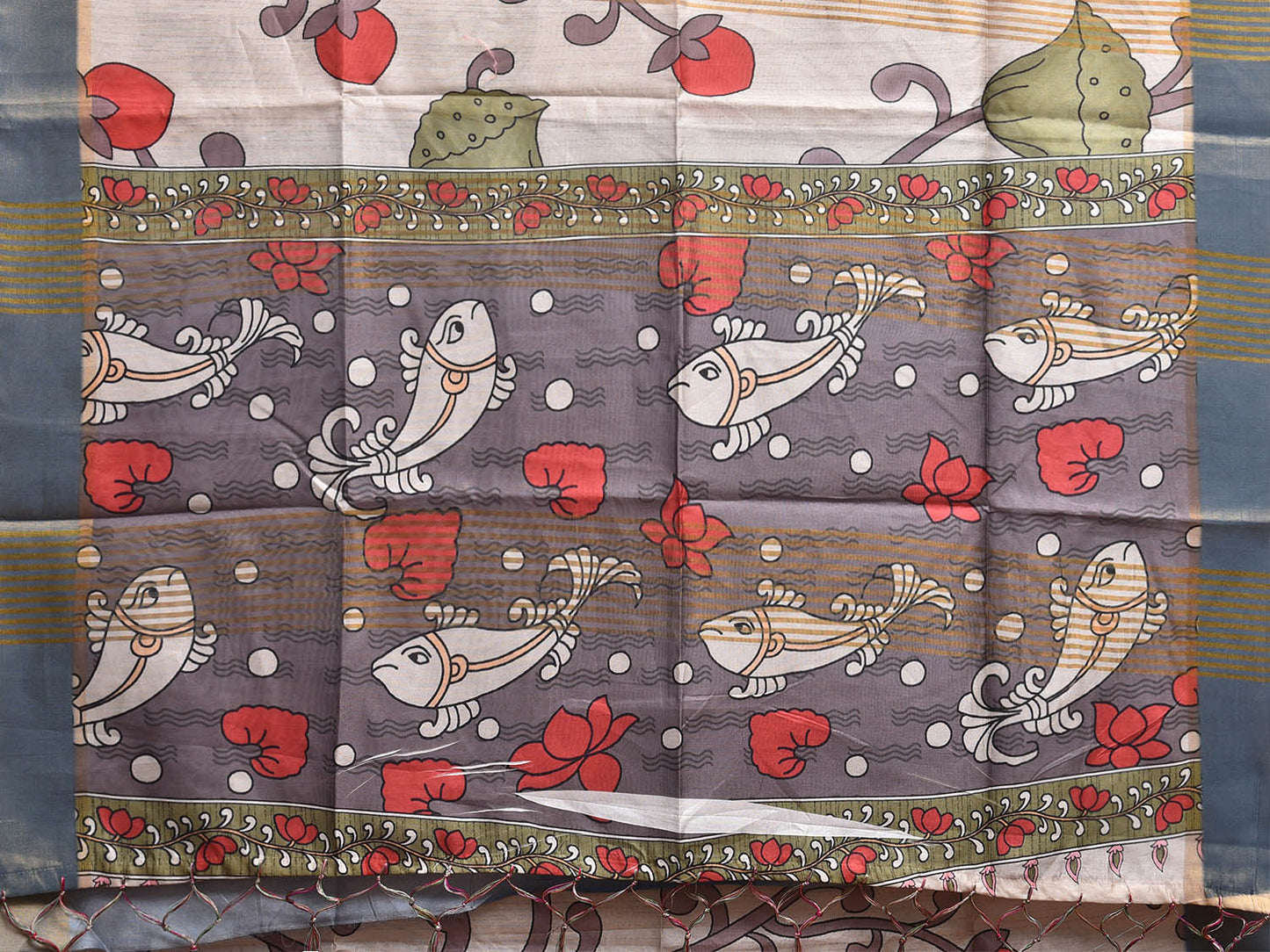 Cream and Grey Digital Print Tussar Viscose Saree with Floral and Fishes Design o0638