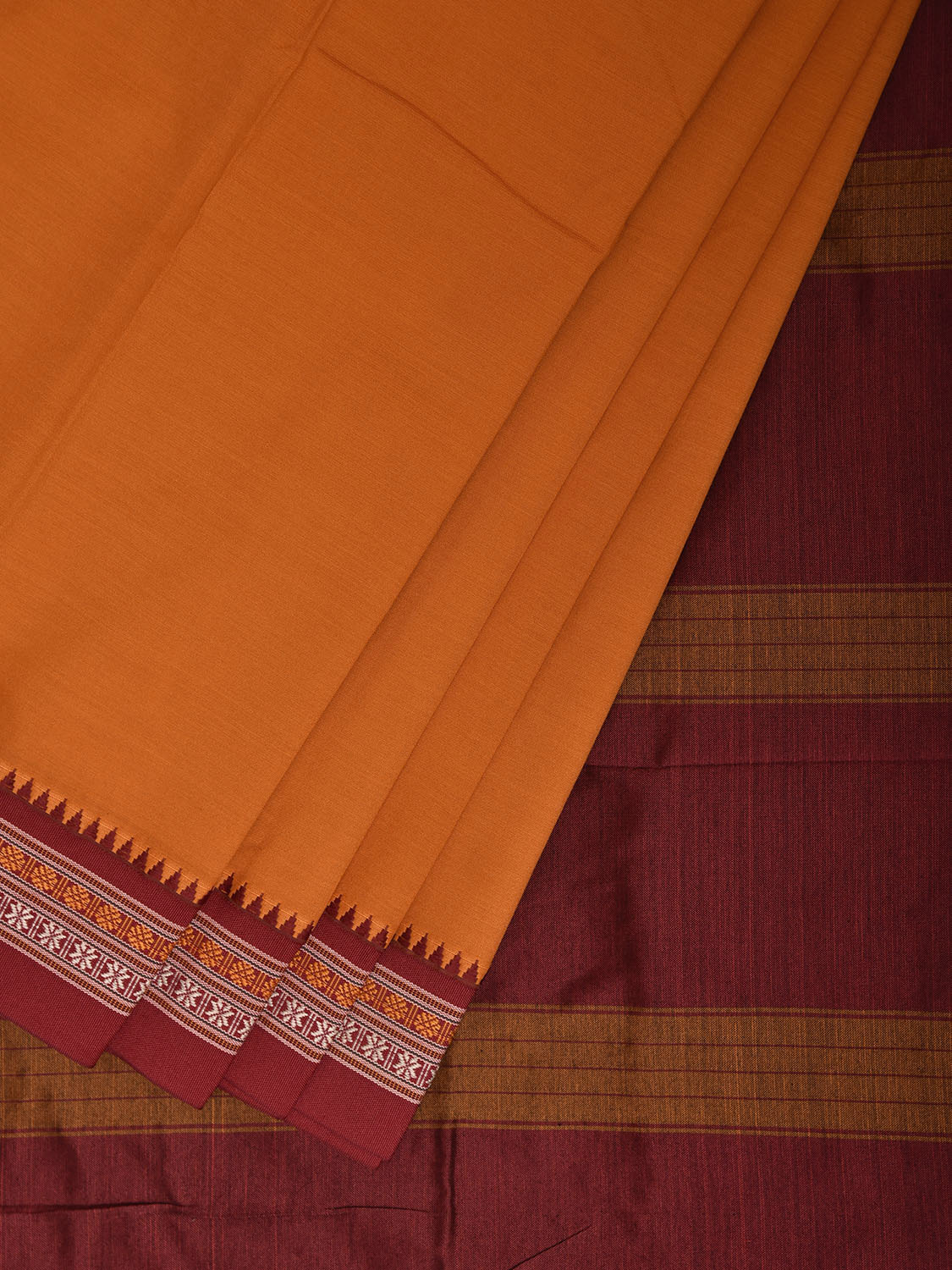 Orange and Maroon Cotton Viscose Plain Saree with Strips Pallu Design No Blouse o0754