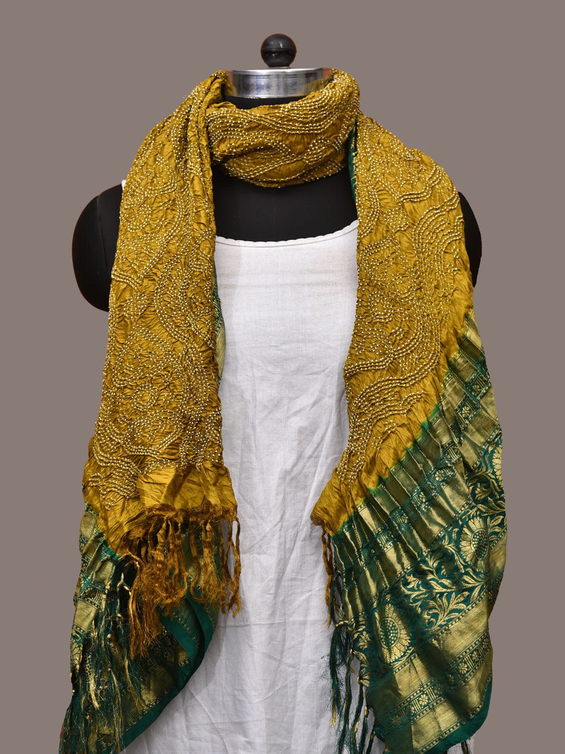 Olive and Green Bandhani Kanchipuram Silk Handloom Dupatta with Border Design ds3183