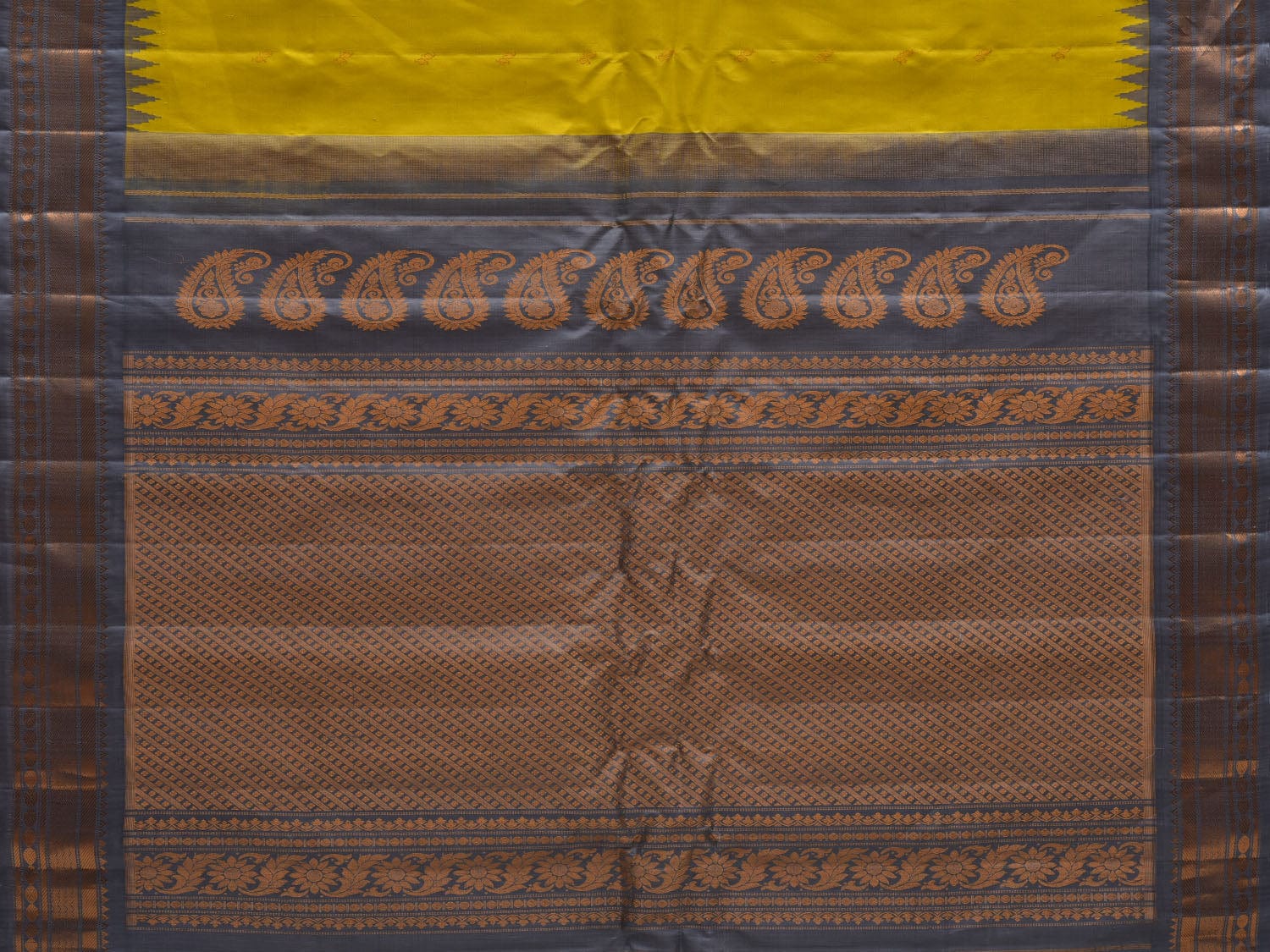 Olive and Light Grey Gadwal Silk Handloom Saree with Border and Pallu Design g0291