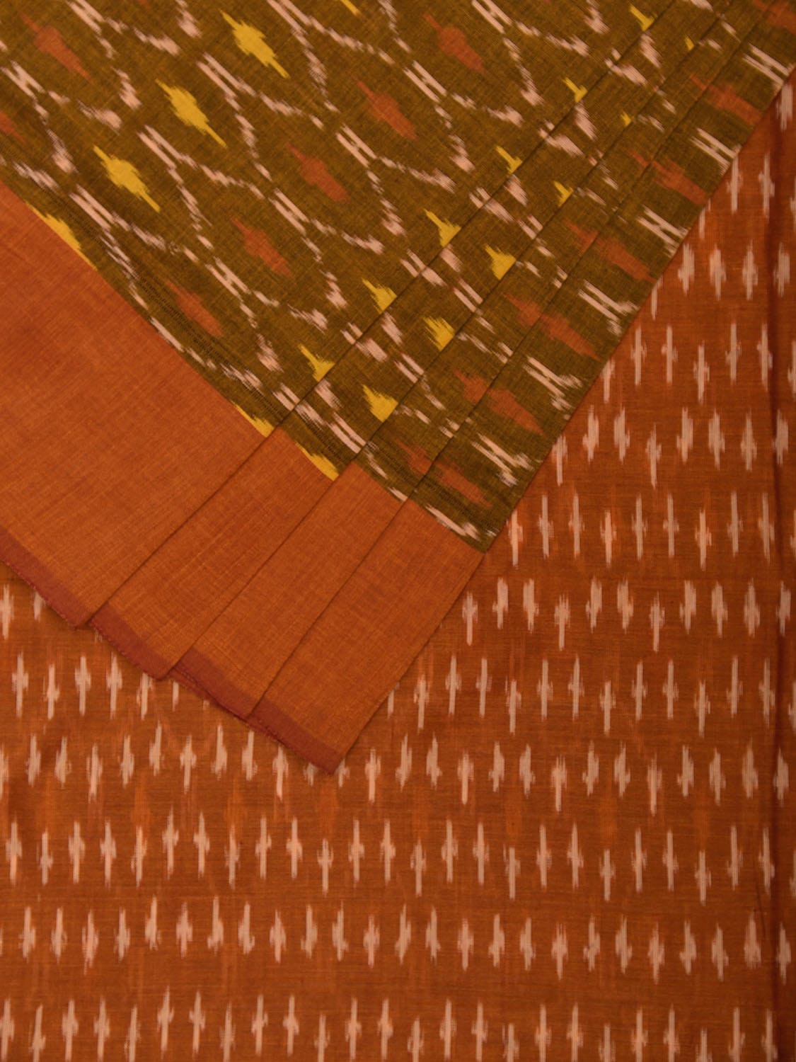 Olive and Orange Pochampally Ikat Cotton Handloom Saree with All Over Grill Design No Blouse i0908