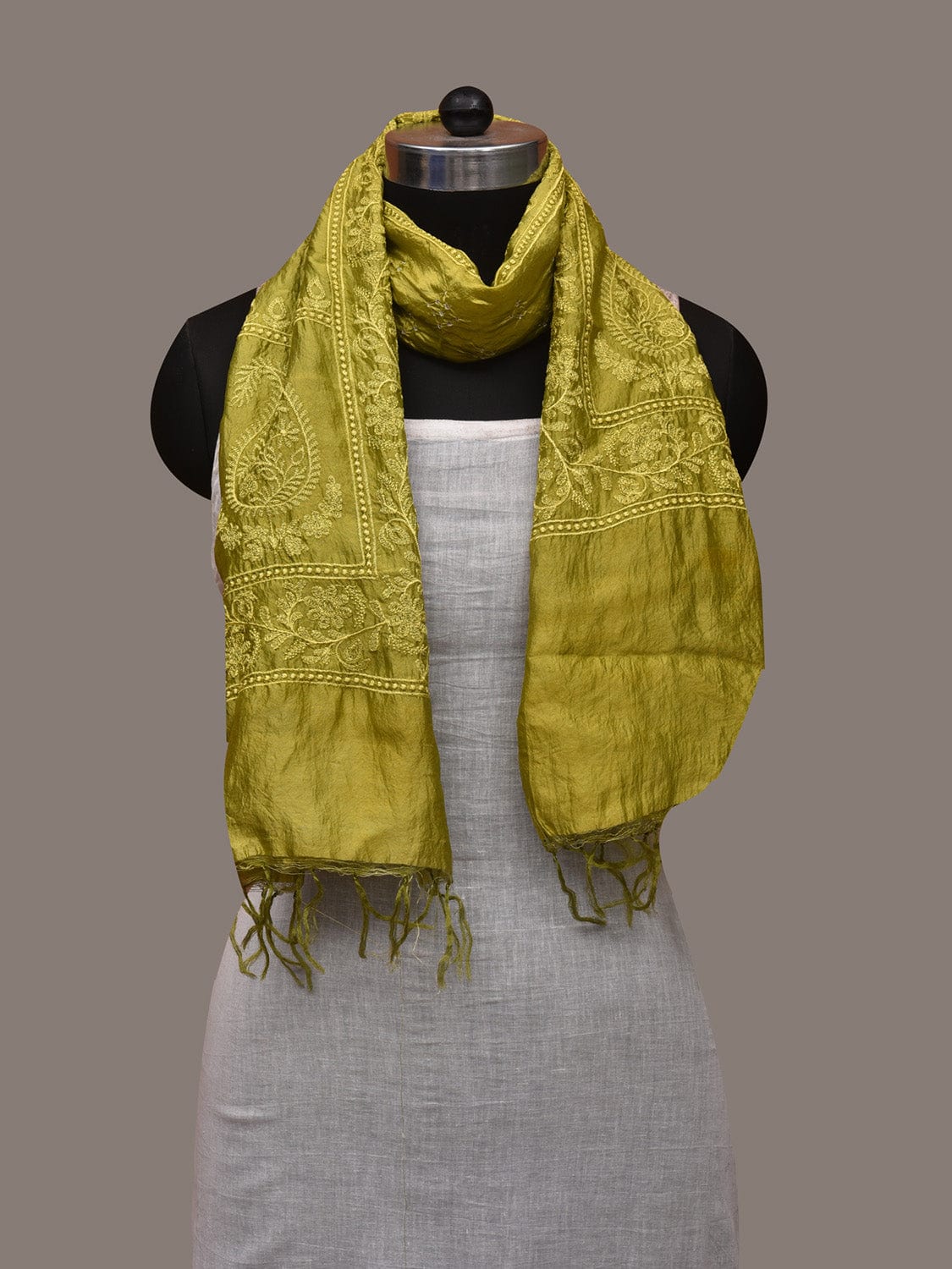 Olive Bandhani Silk Handloom Stole with Mango Embroidary Design ds2965