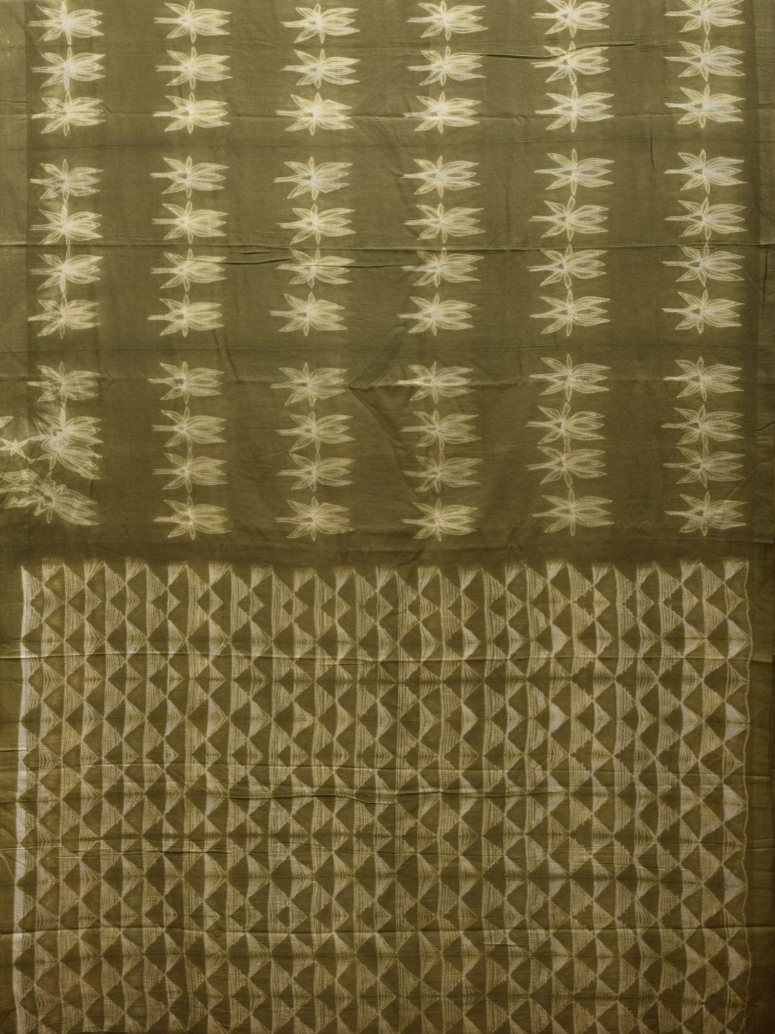 Olive Shibori Print Cotton Handloom Saree with Lotus Flowers Pattern o0326