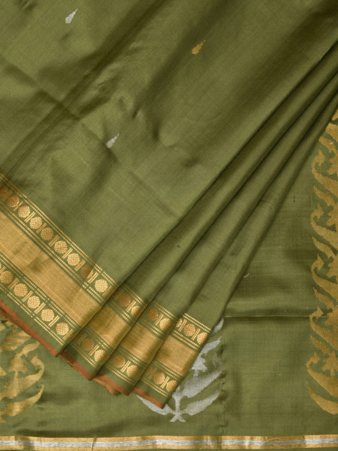 Olive Uppada Silk Handloom Saree with Karpur Pallu Design u2174