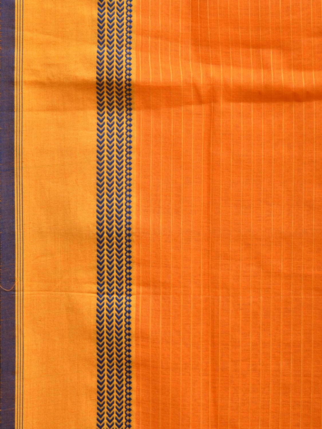 Orange Cotton Saree with Strips Body and Border Design o0464