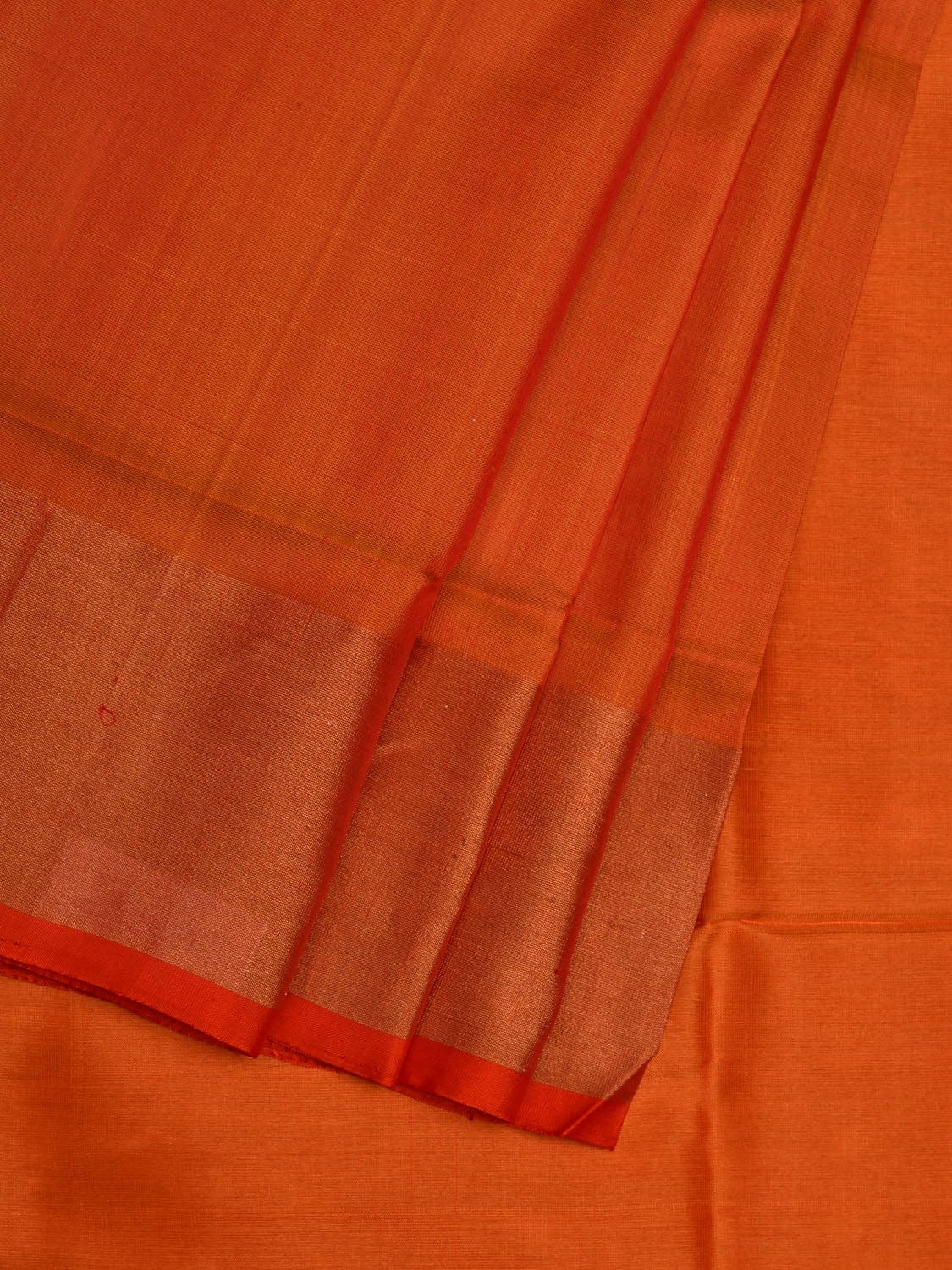 Orange Uppada Silk Handloom Plain Saree with Contrast Pallu Design u183