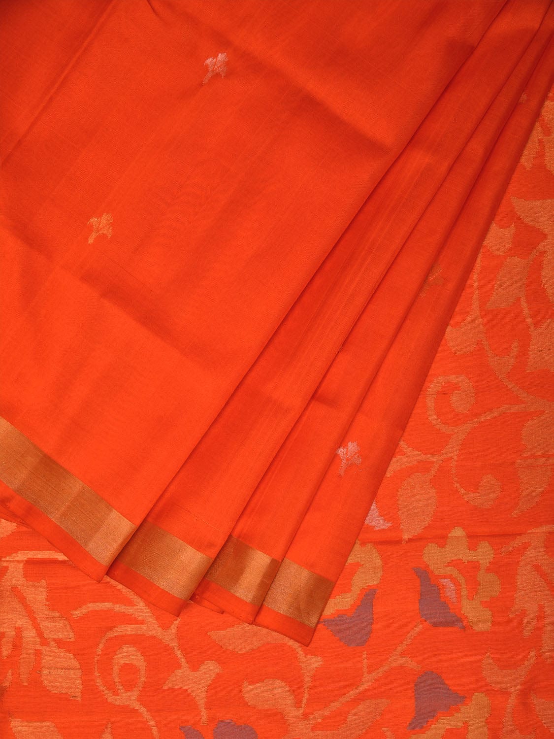 Orange Uppada Silk Handloom Saree with Floral Pallu Design u1990