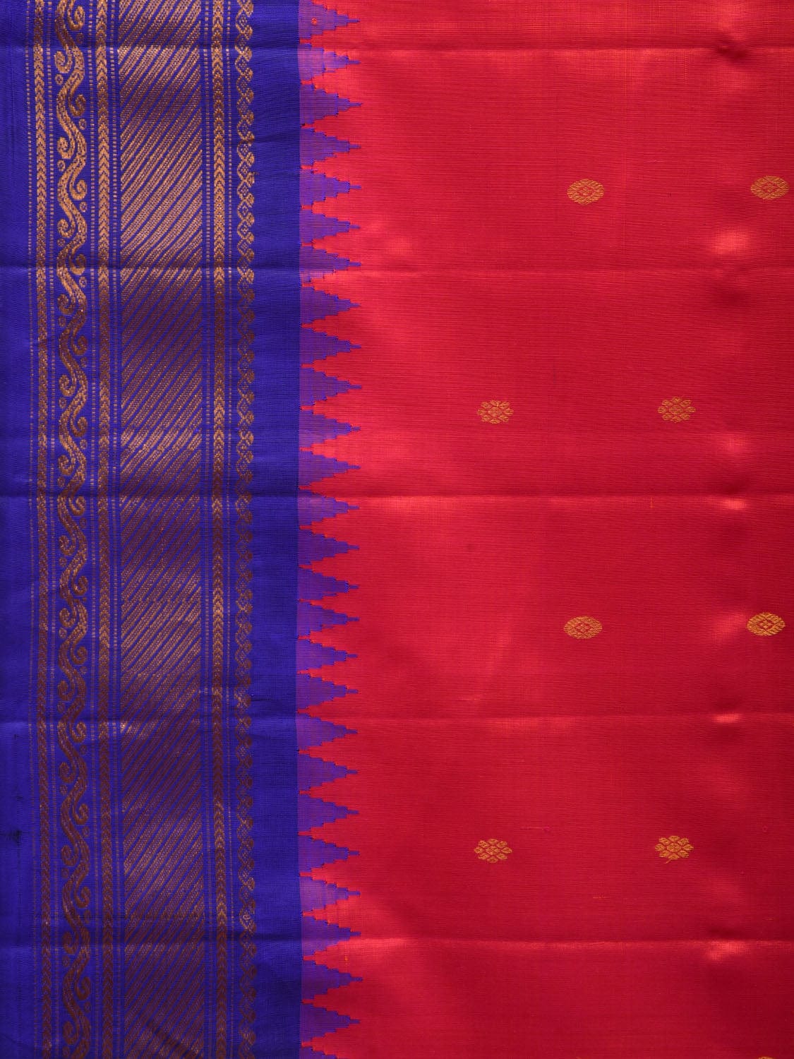 Peach and Blue Gadwal Silk Handloom Saree with Mango Pallu and Temple Border Design g0312