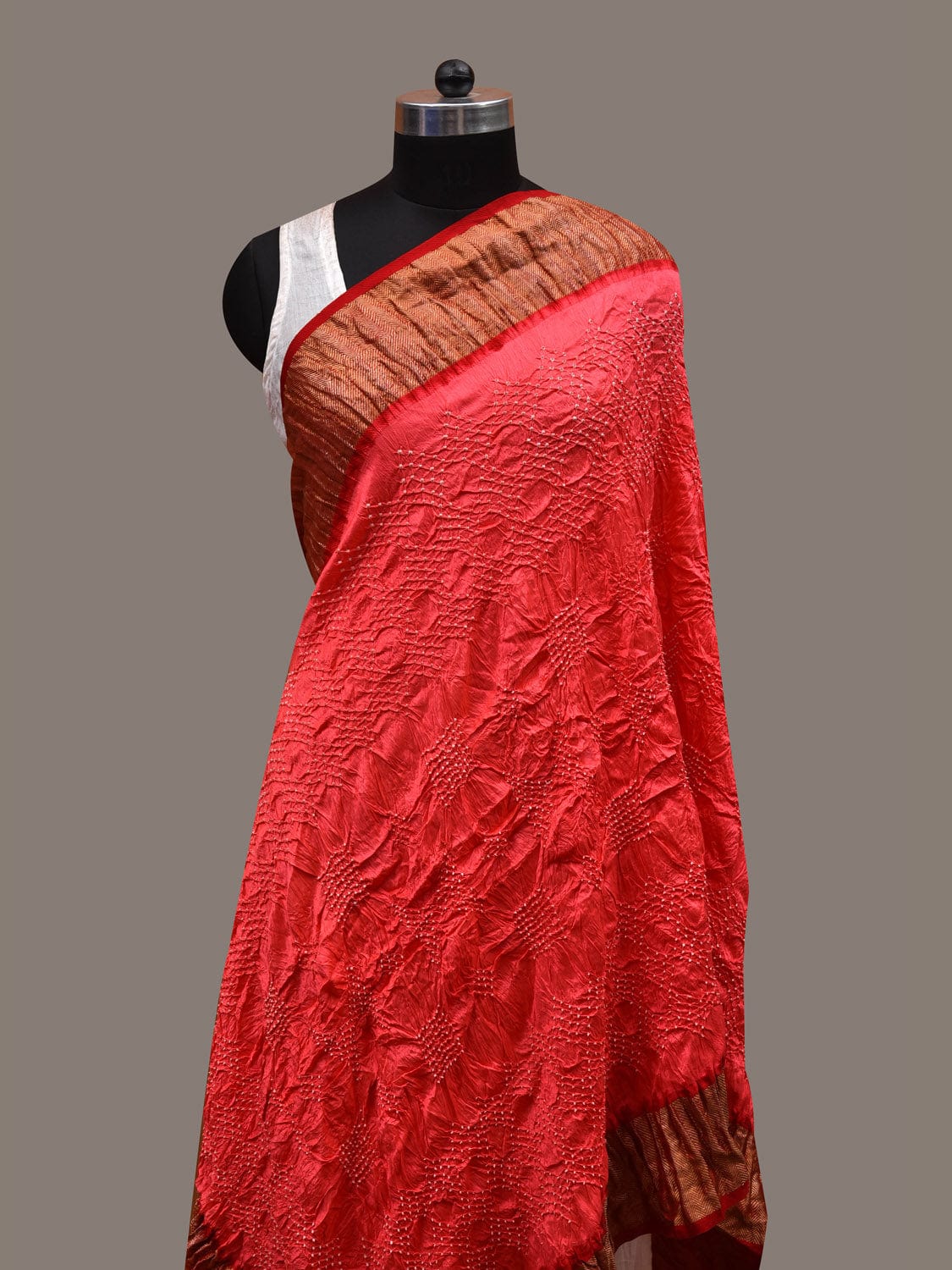 Peach and Red Bandhani Kanchipuram Silk Handloom Dupatta with Border Design ds2799