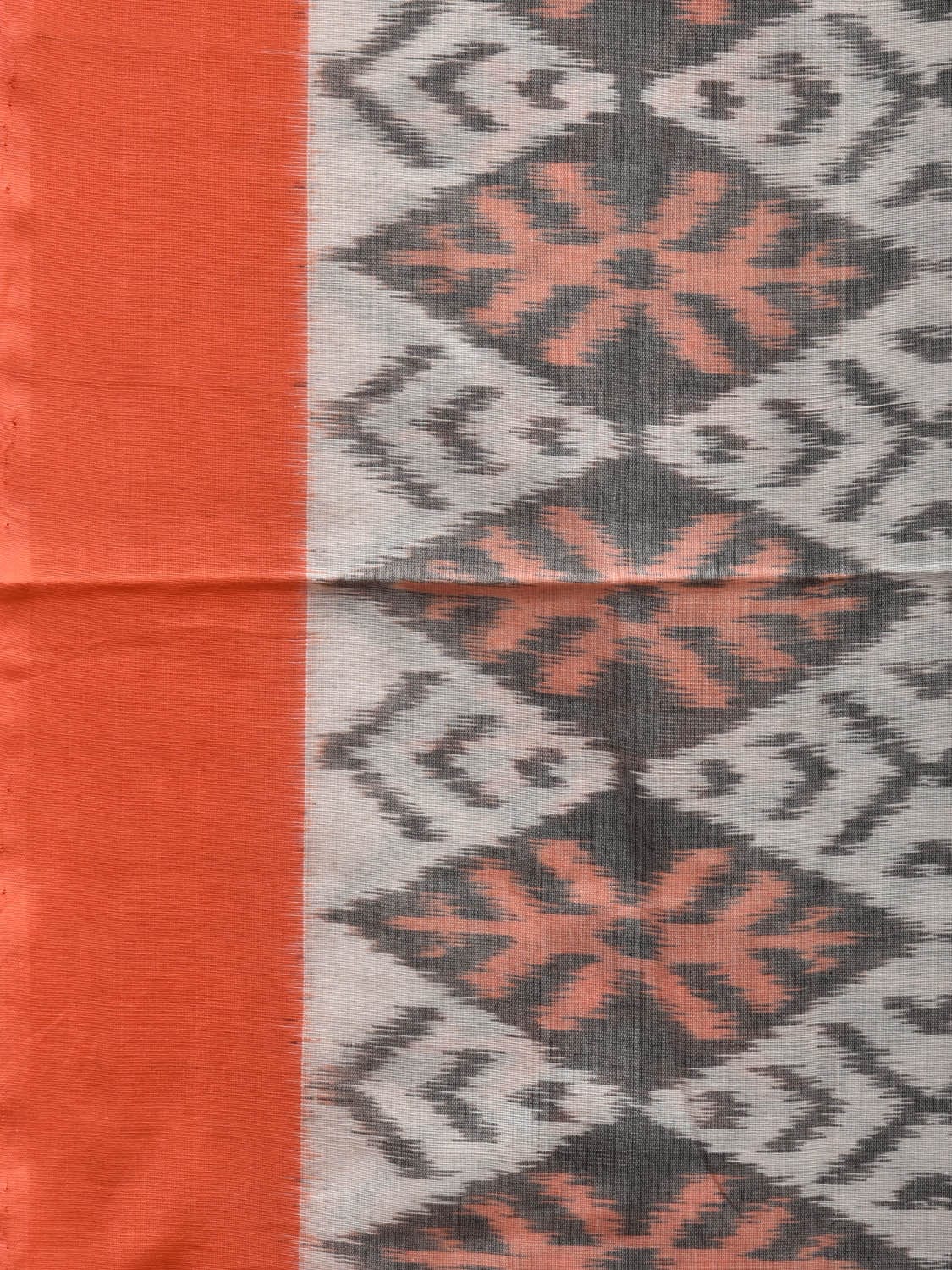 Peach and White Pochampally Ikat Cotton Handloom Saree with Grill Design i0685