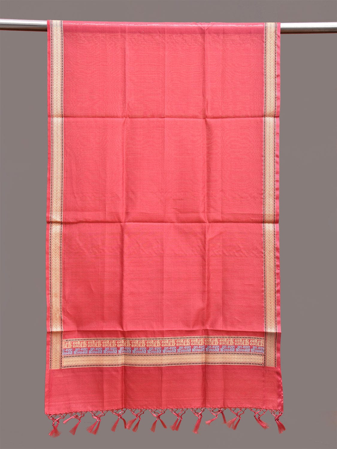 Peach Banaras Cotton Silk Stole with Border Design ds3654