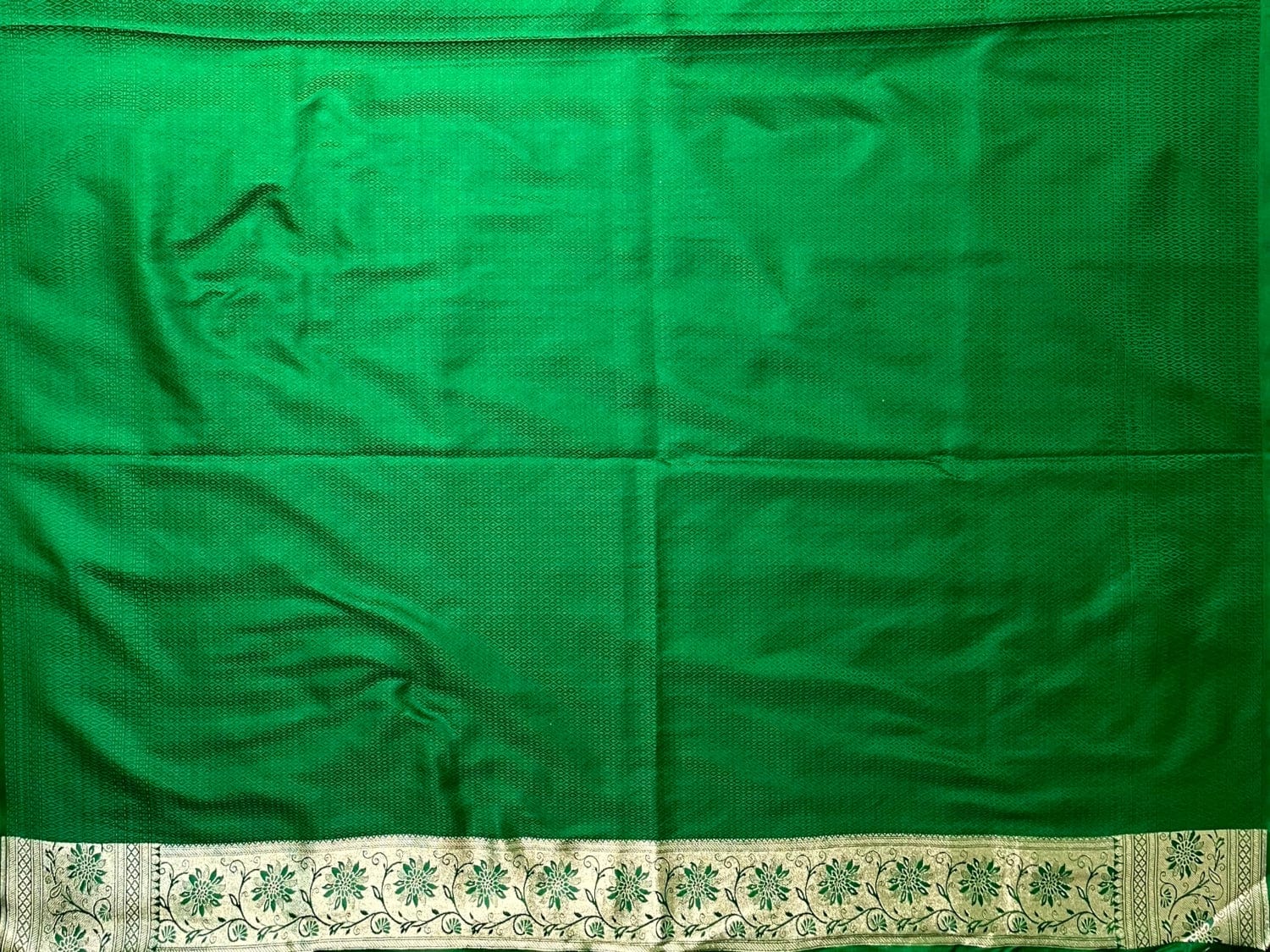 Peach Banaras Katan Silk Saree with Body Butti and Stone Work Design b0415ds