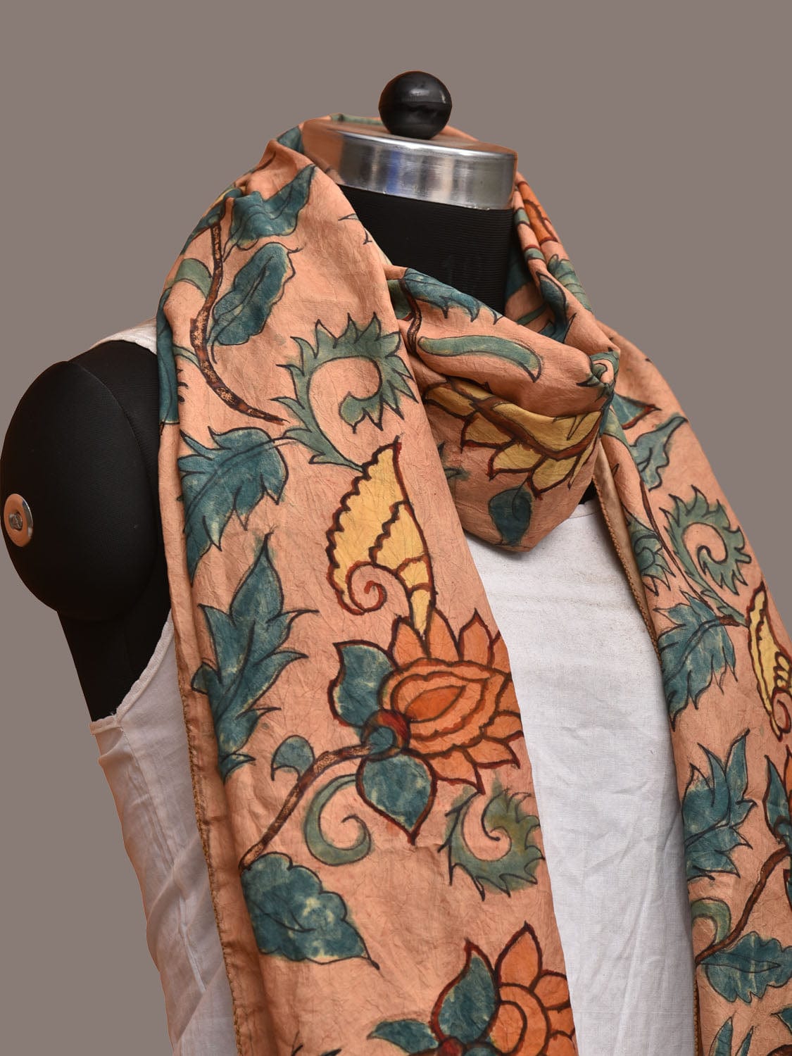 Peach Kalamkari Hand Painted Sico Handloom Stole with Floral Design ds3200