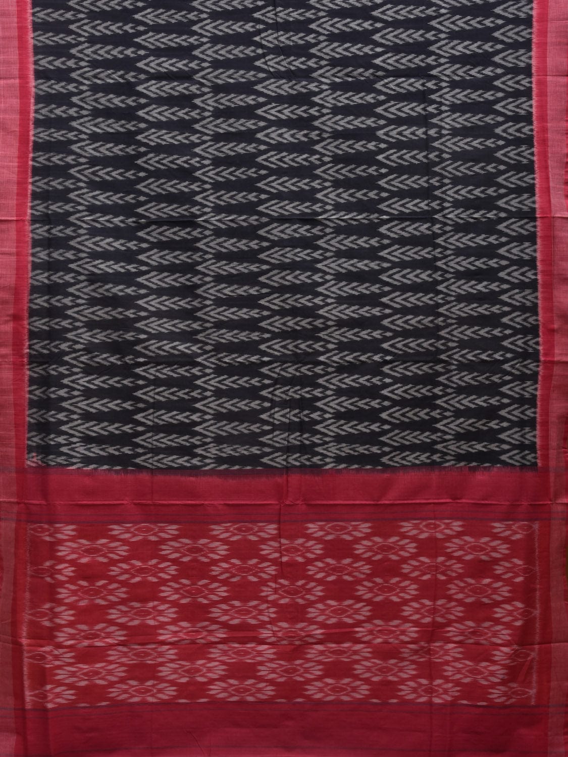 Pink and Black Pochampally Ikat Cotton Handloom Saree with All Over Tree Design i0647