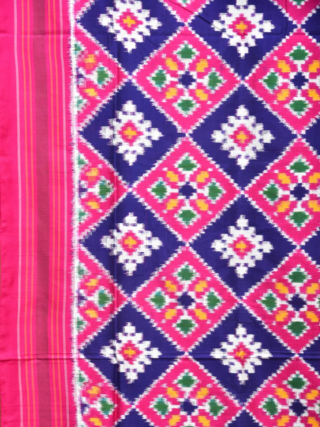 Pink and Dark Blue Pochampally Double Ikat Silk Handloom Saree with Grill Design i0757