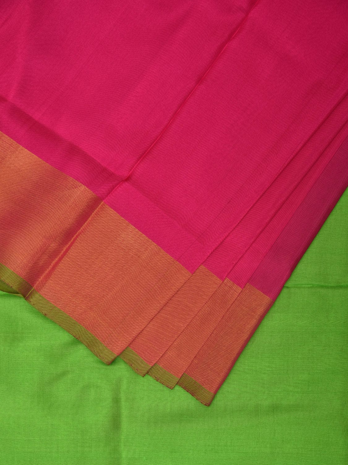 Pink and Green Uppada Plain Silk Handloom Saree with Contrast Pallu Design u2235