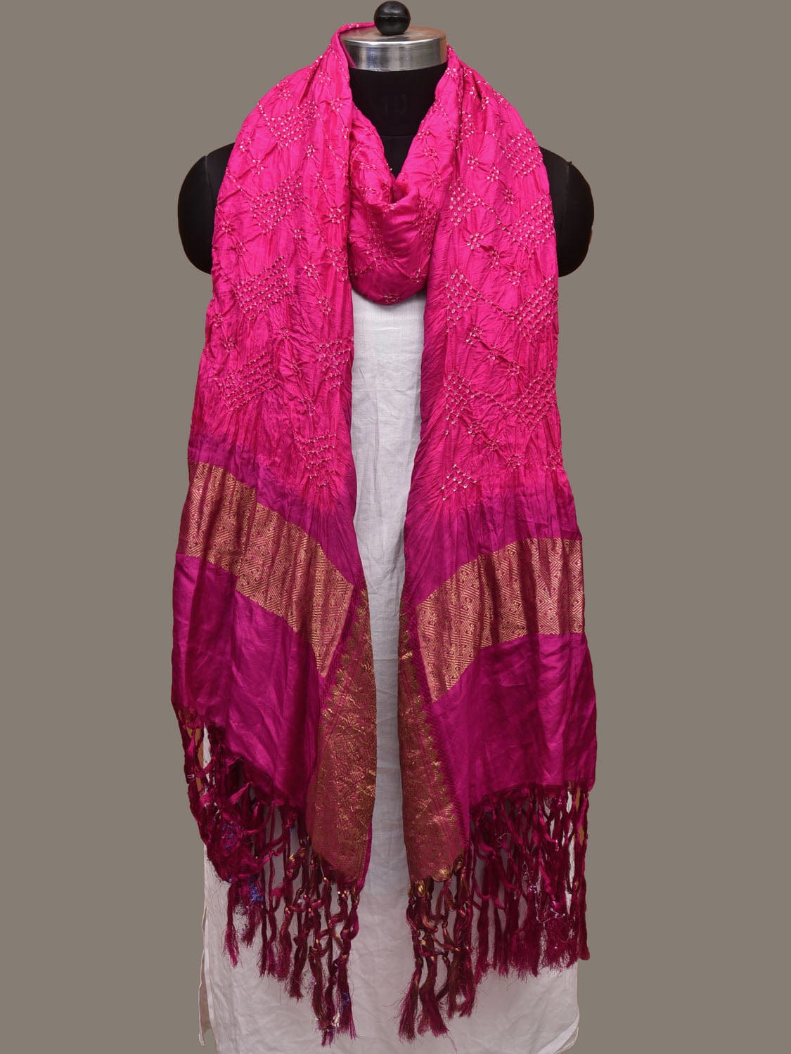 Pink and Magenta Bandhani Kanchipuram Silk Handloom Dupatta with Border Design ds3114