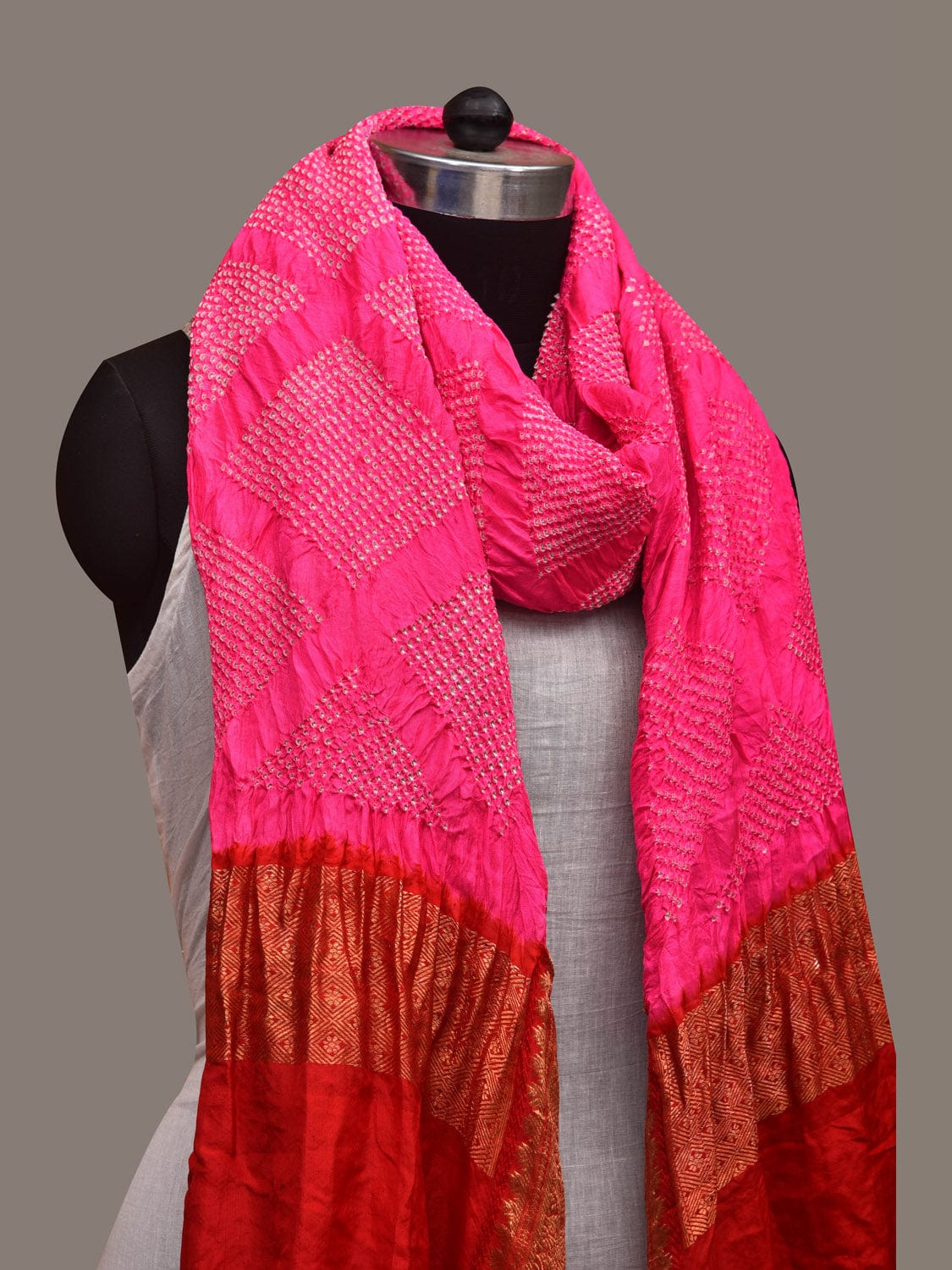 Pink and Red Bandhani Kanchipuram Silk Handloom Dupatta with Border Design ds2962