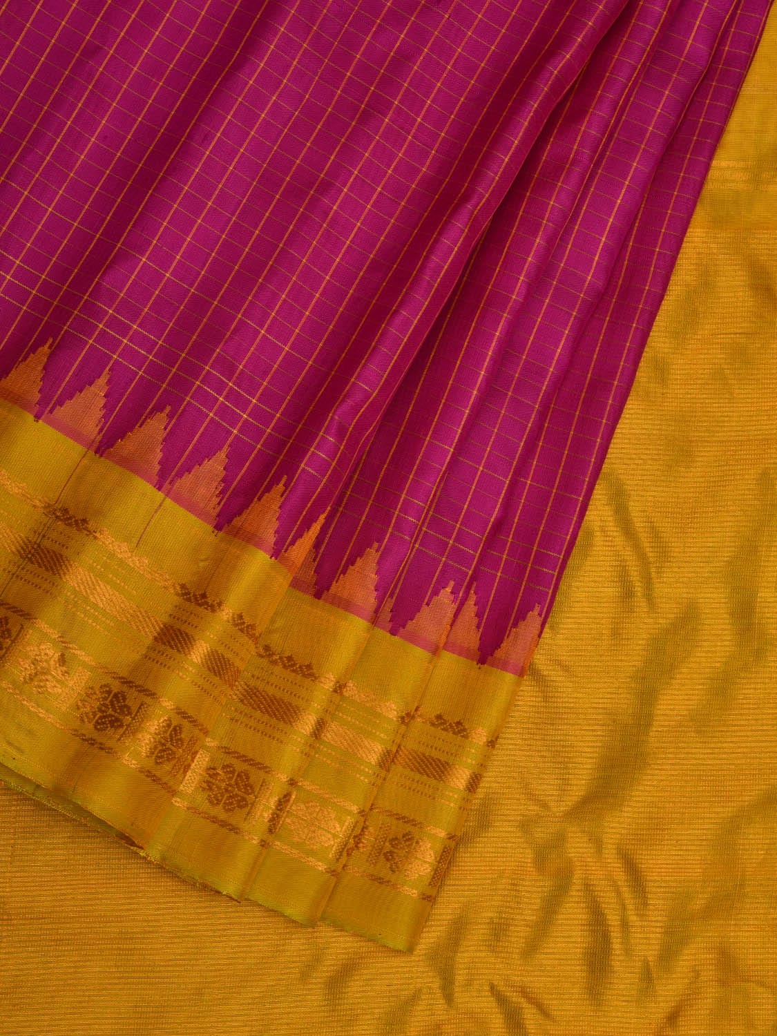 Pink and Yellow Gadwal Silk Handloom Saree with Checks and Border Design g0322