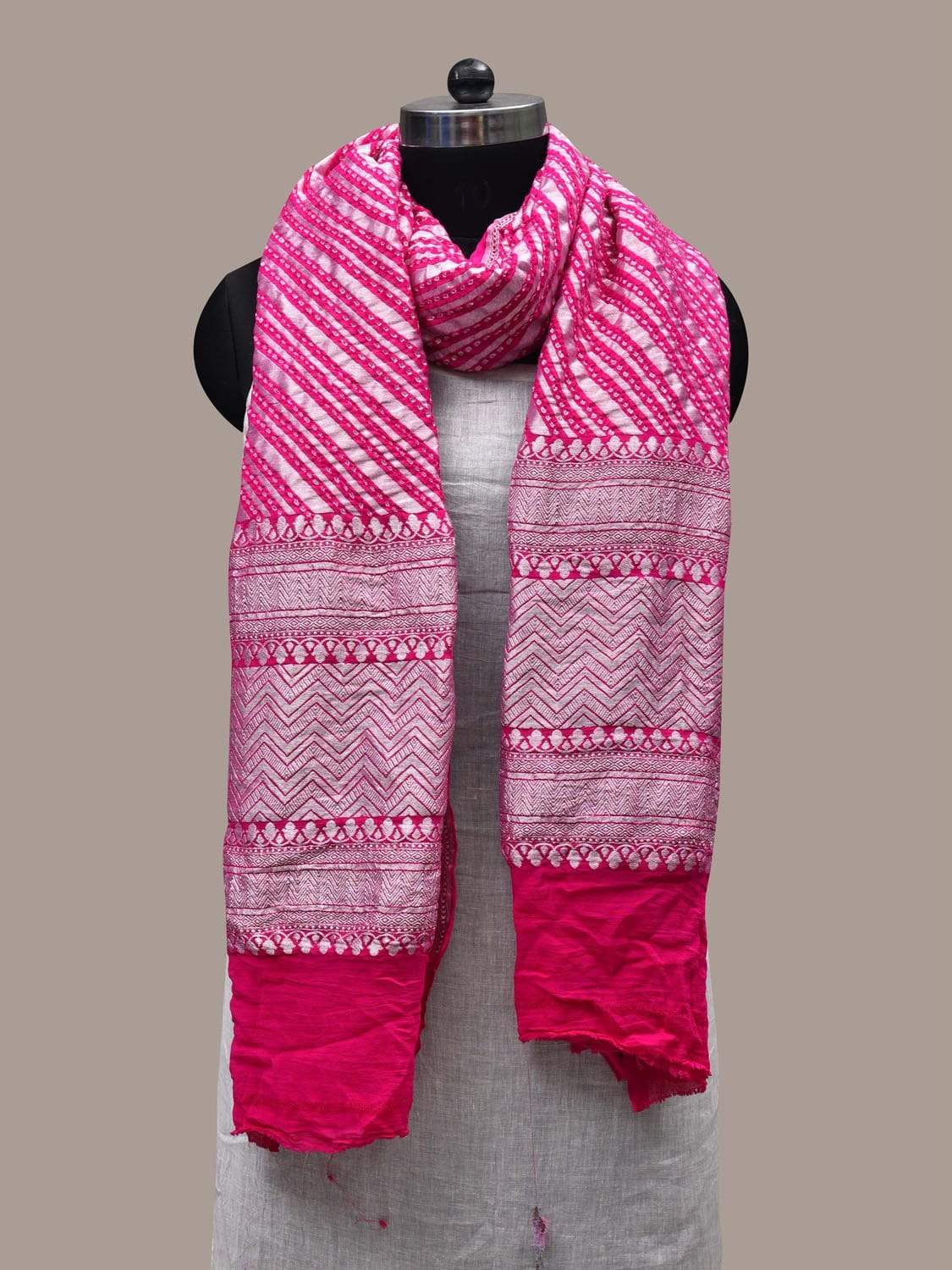 Pink Bandhani Banaras Georgette Dupatta with Diagonal Strips Design ds2449