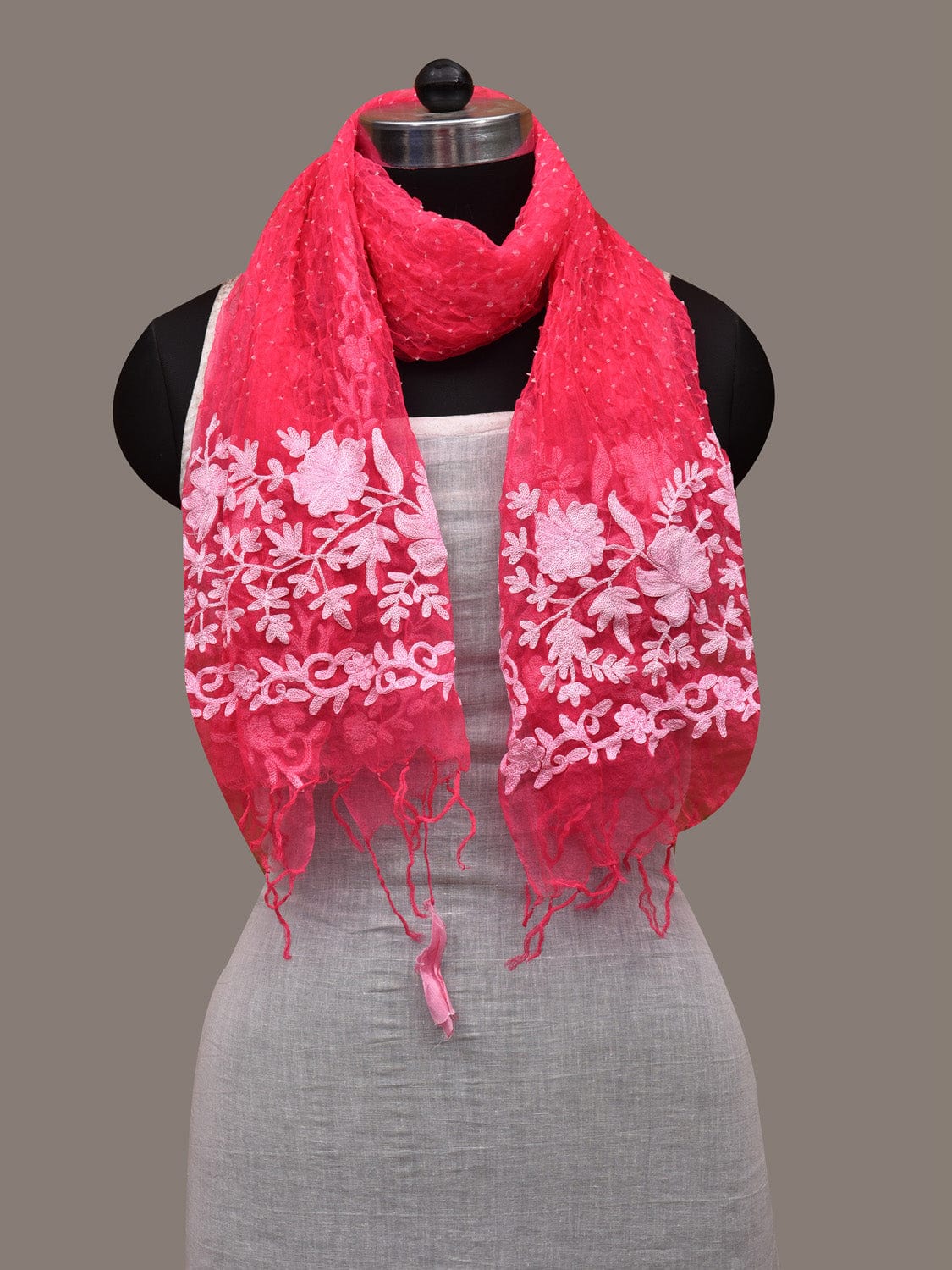Pink Bandhani Organza Handloom Stole with Emdroidary Design ds2915