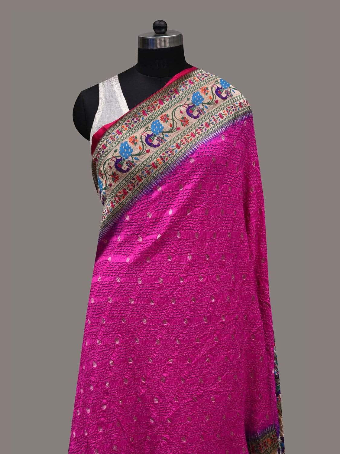 Pink Bandhani Paithani Silk Handloom Dupatta with Peacock Border Design ds2574