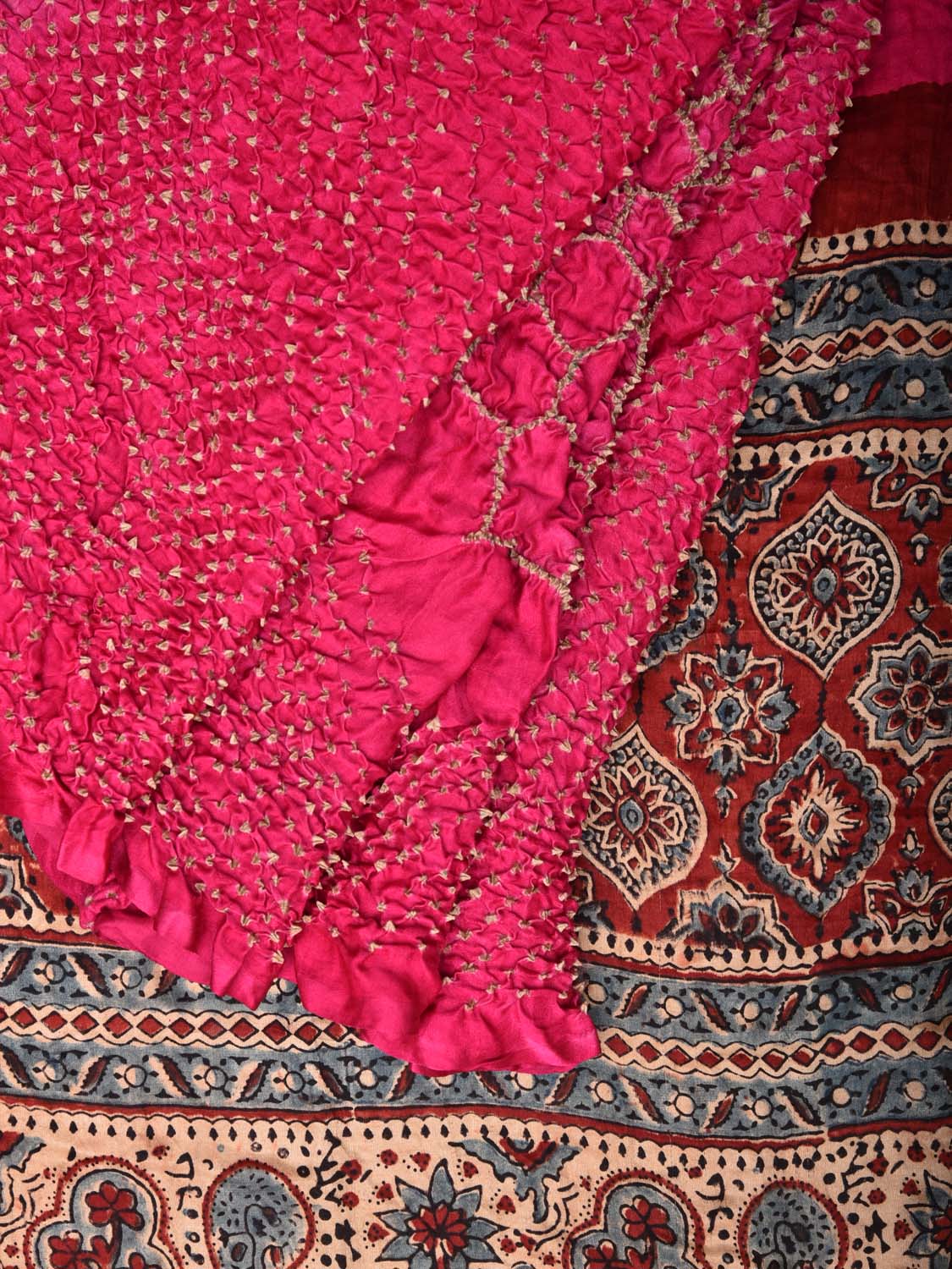 Pink Bandhani Silk Handloom Saree with Kalamkari Print Design bn0161