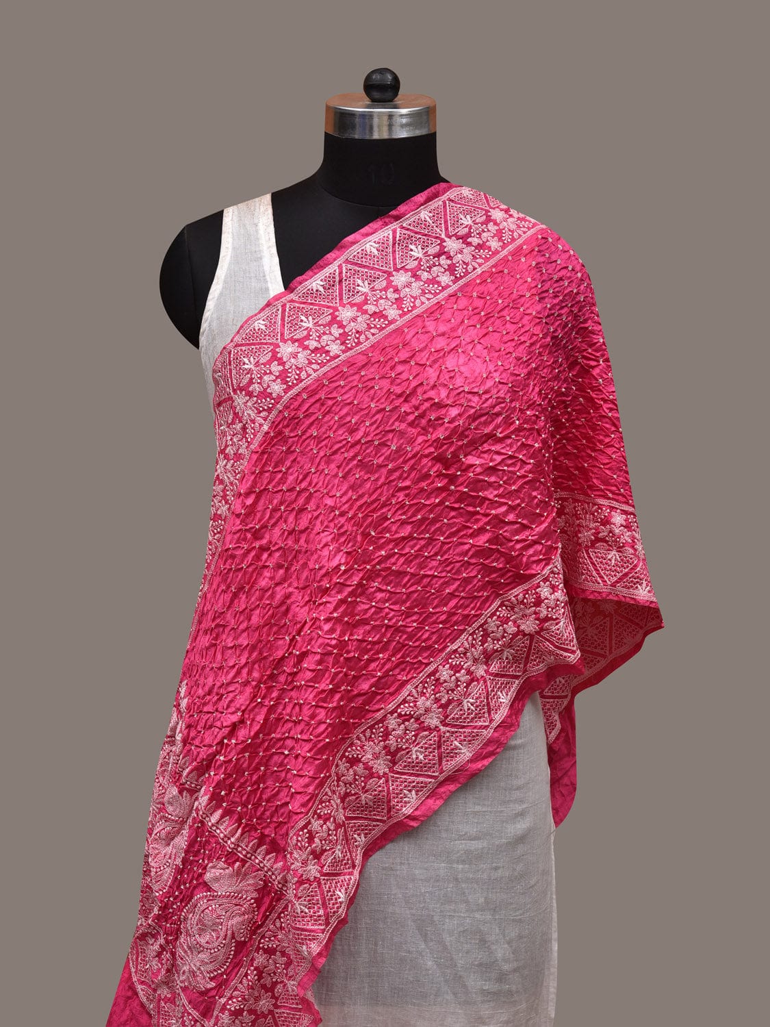 Pink Bandhani Silk Stole with Embroidary Work Design ds2860