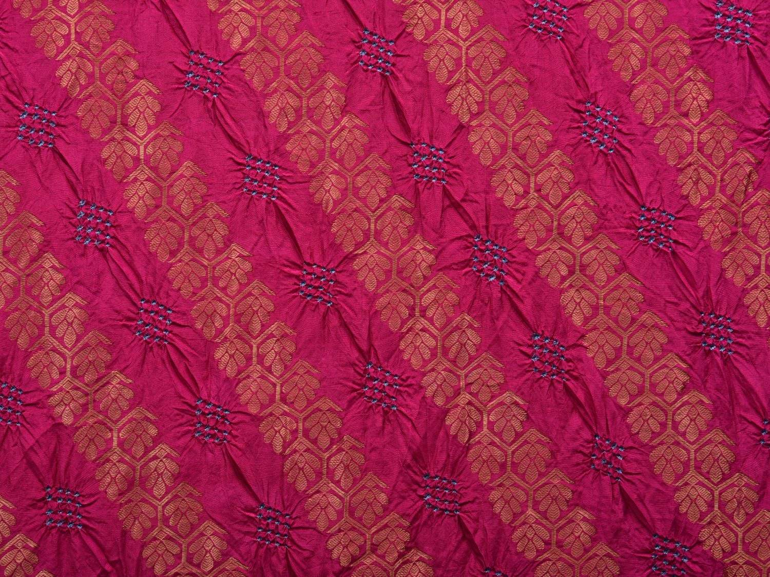 Pink Bandhani Uppada Silk Handloom Saree with Diagonal and Corner Mango Design bn0266