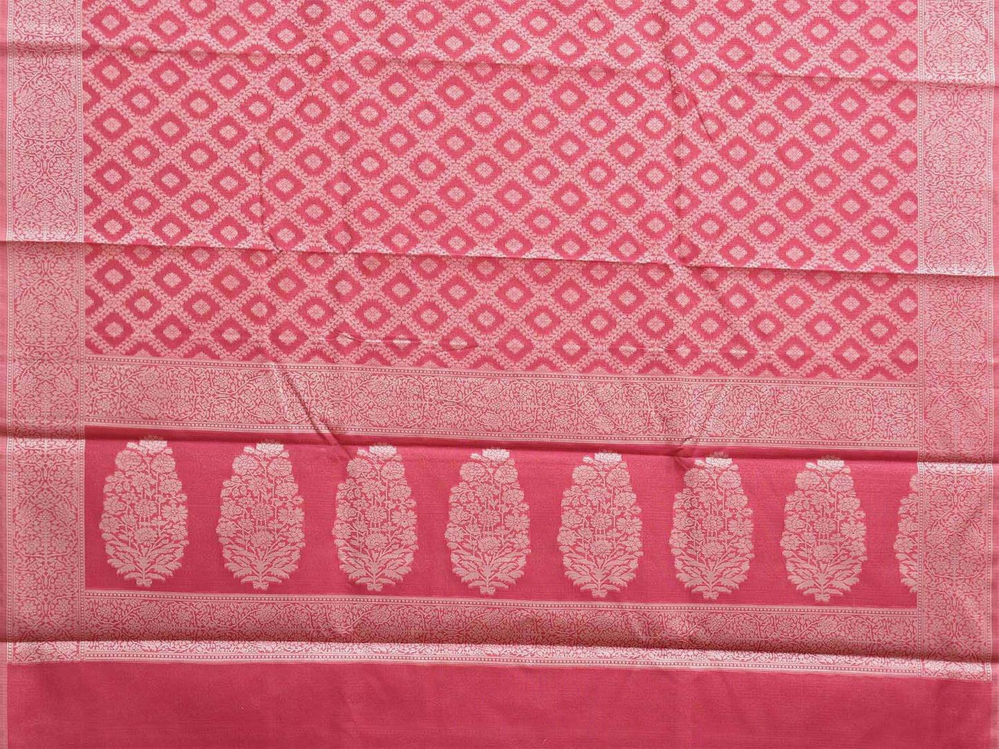 Pink Dhakai Jamdani Cotton Viscose Saree with Grill and Floral Pallu Design dj0068