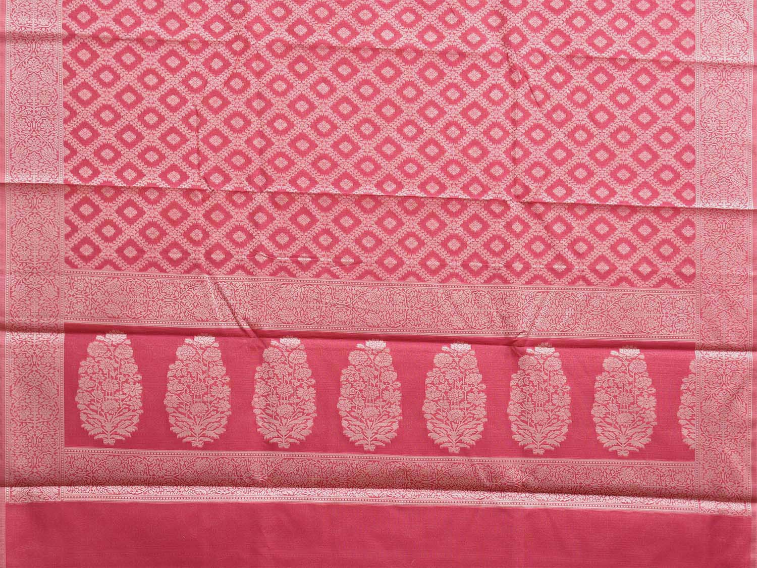 Pink Dhakai Jamdani Cotton Viscose Saree with Grill and Floral Pallu Design dj0068