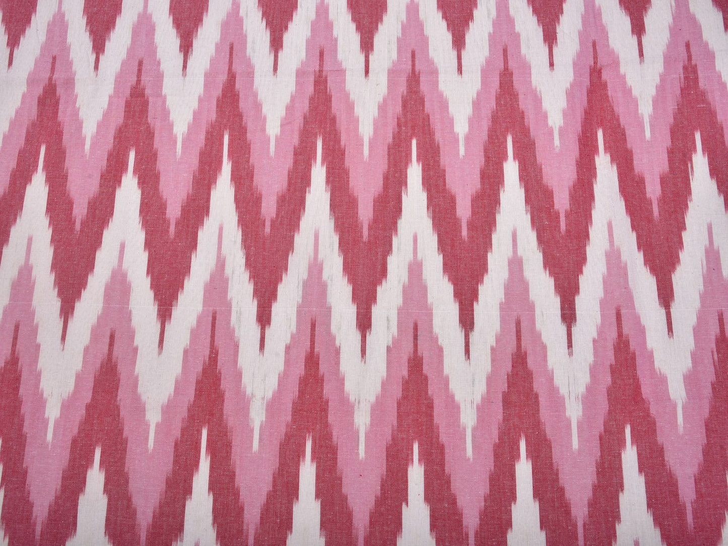 Pink Pochampally Ikat Cotton Handloom Bedsheet with Zig-Zag Design 90 x 108 Inches bd0044