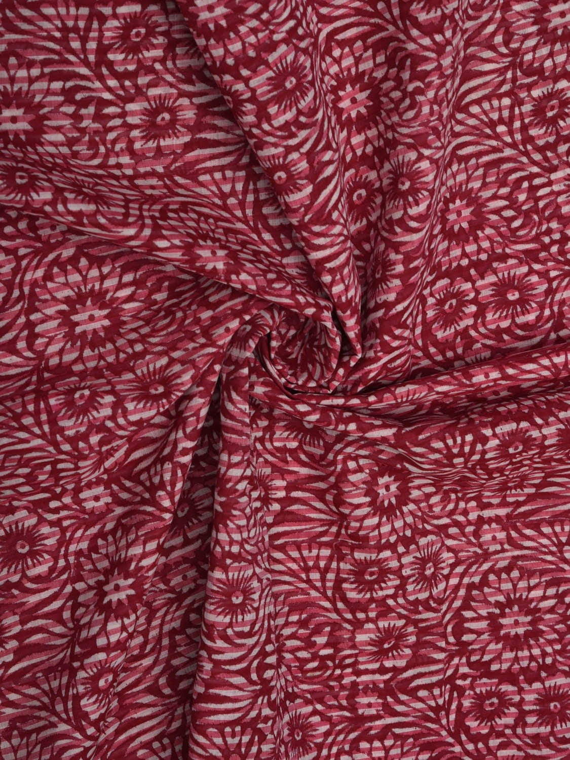 Pink Printed Cotton Handloom 2.5mts Fabric With Flowers Design f0183