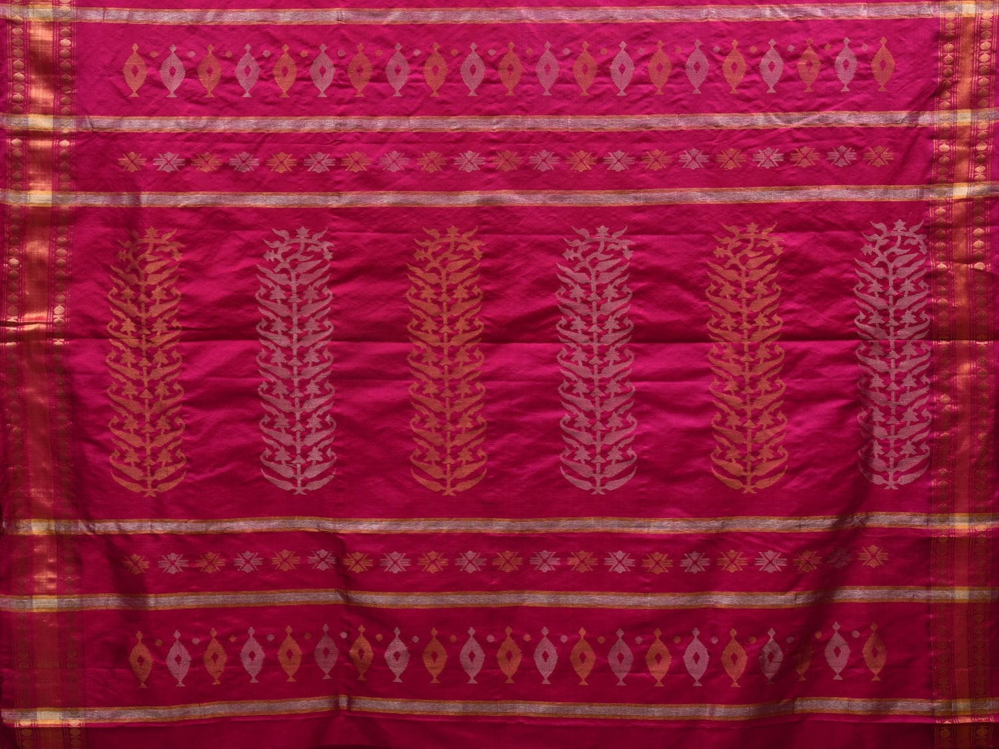Pink Uppada Silk Handloom Saree with Karpur Pallu Design u1861