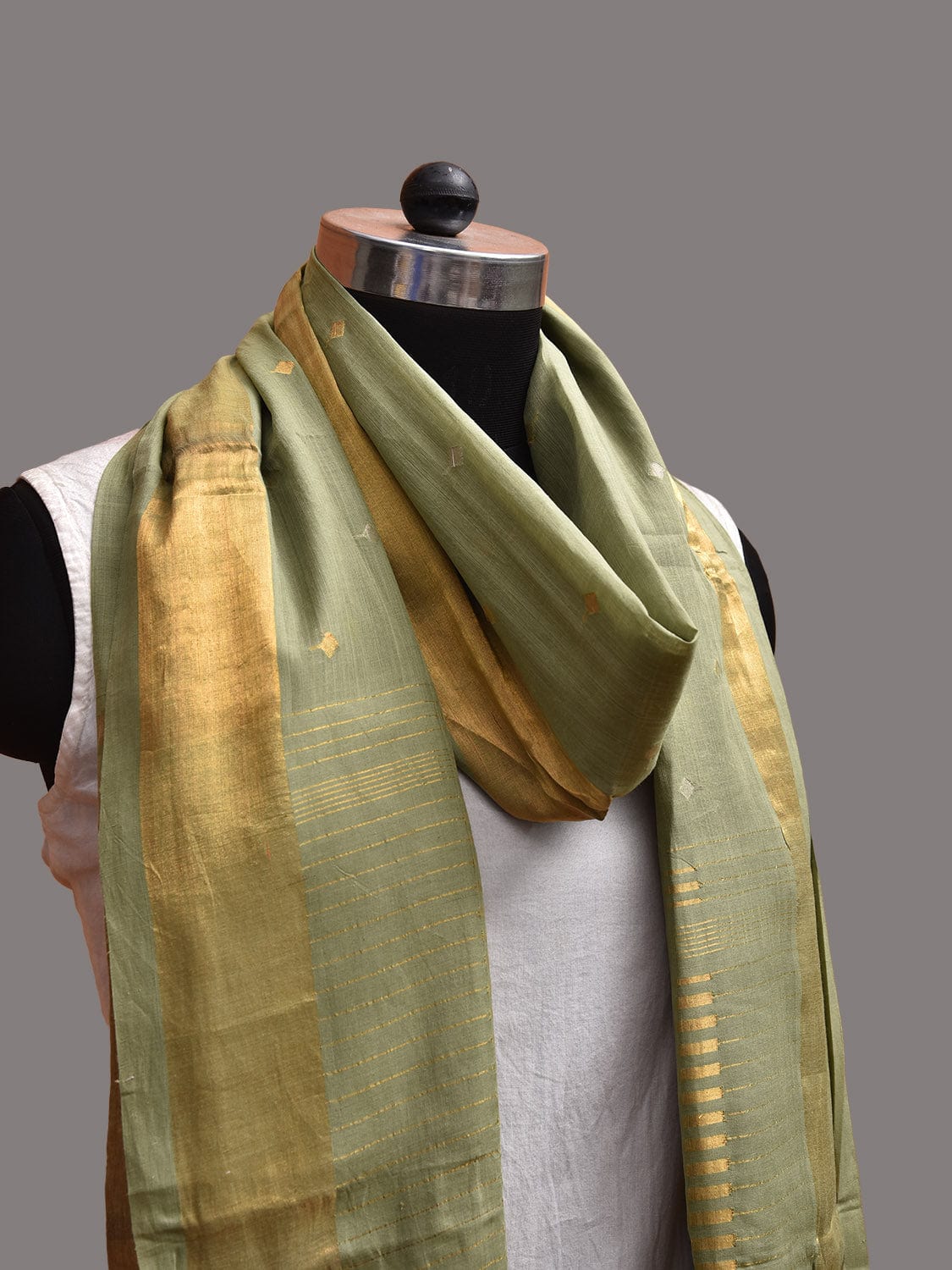 Pista Green Uppada Cotton Handloom Dupatta with Small Buta and Zari Pallu Design ds3749