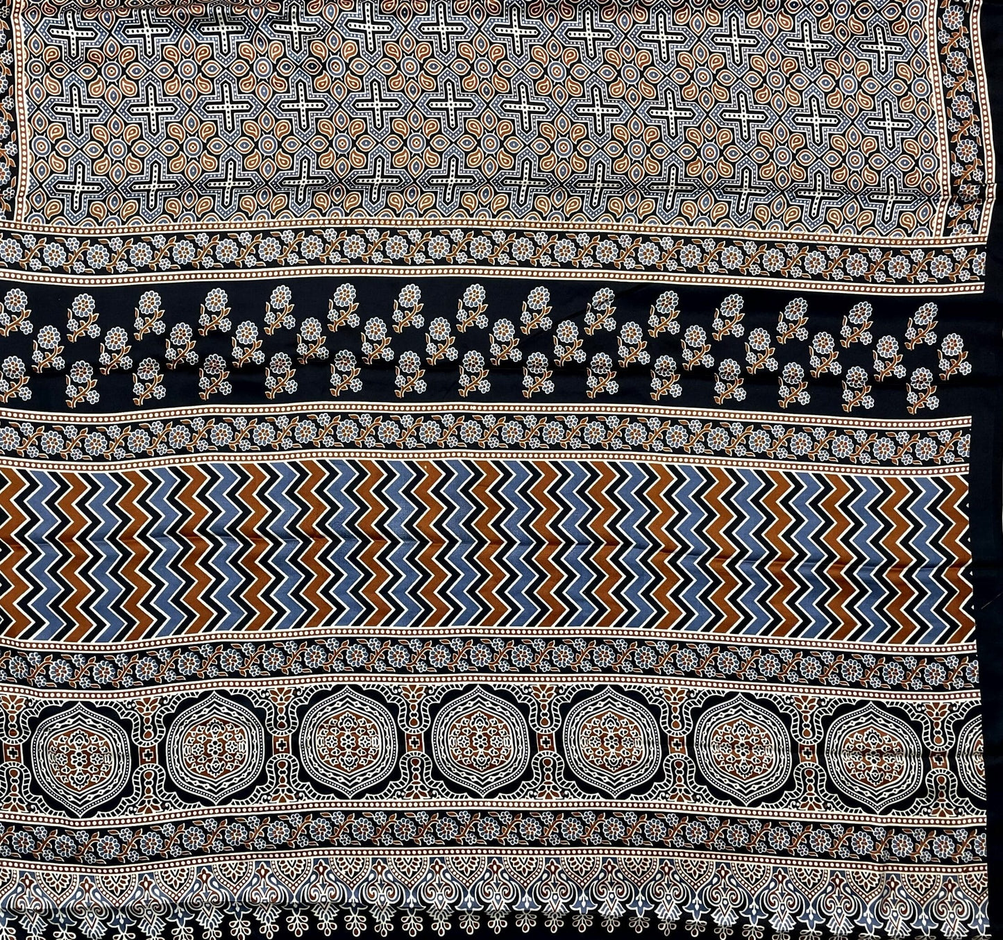 Multi Colour Ajrakh Print Saree with Geometrical Design pr0081ap