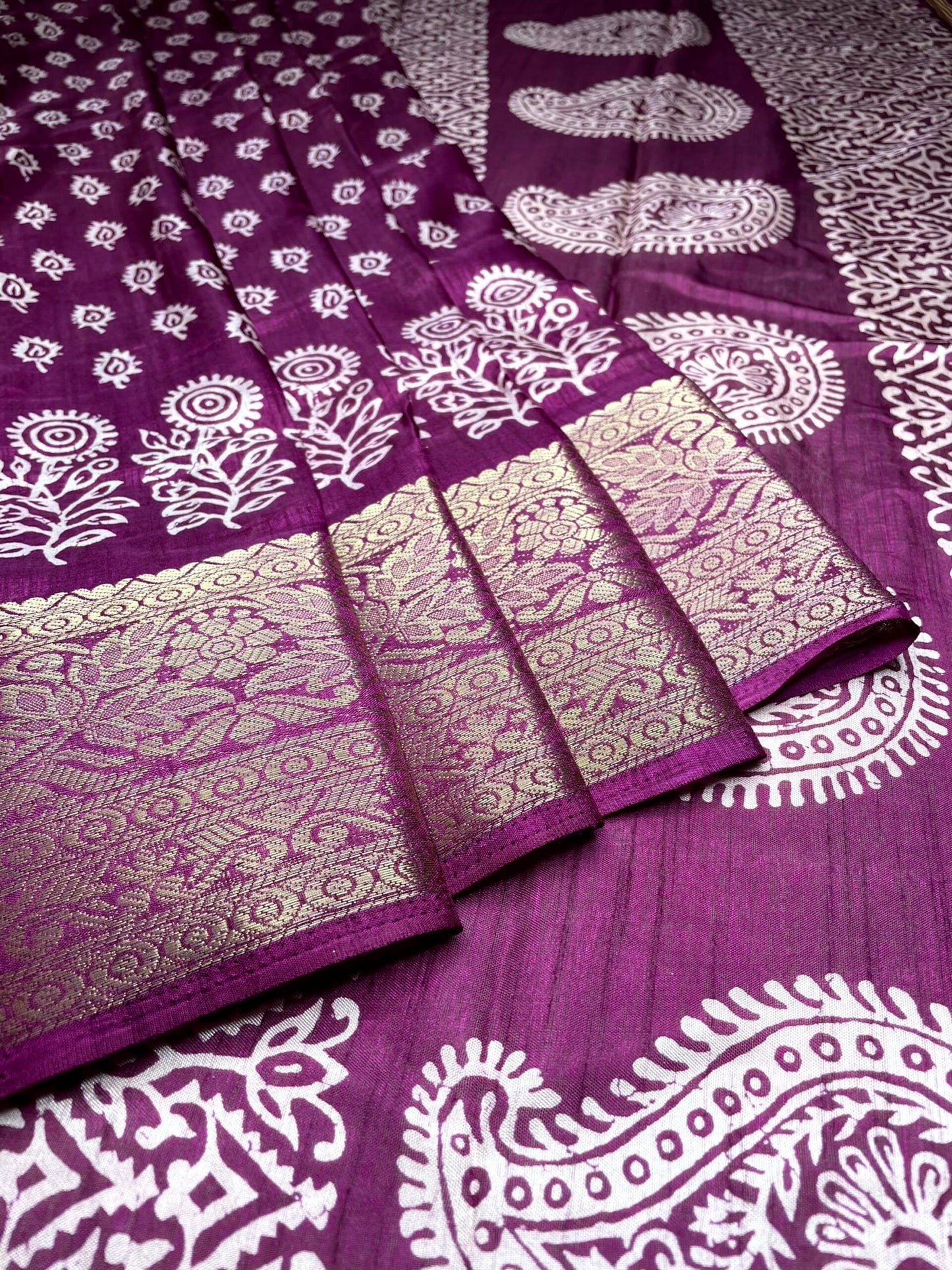 Dark Magenta Khadi Print Zari Border with Body and Pallow Design pr0090ds