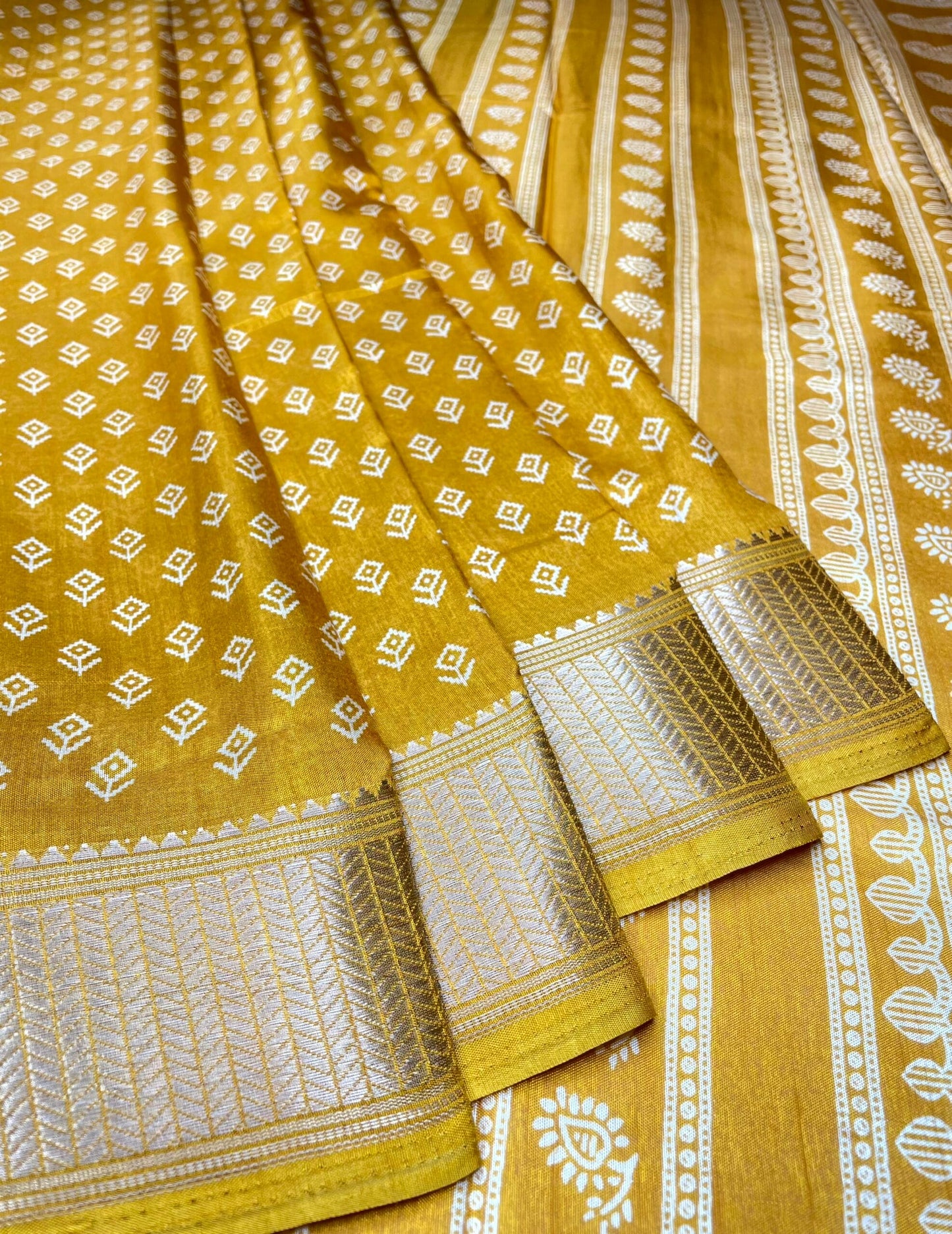 Mustard Yellow Viscose Silk Khadi Print Zari Border with Body and Pallow Design pr0098ds