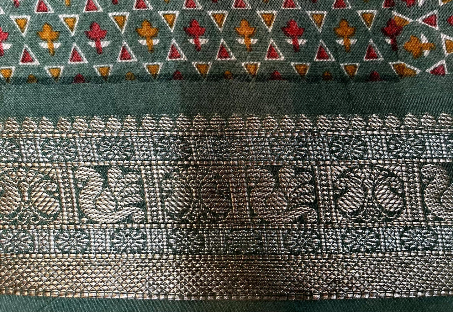 Mustard Yellow Viscose Silk Digital Print Zari Border with Body and Pallu Zig-Zag Design pr0135ds