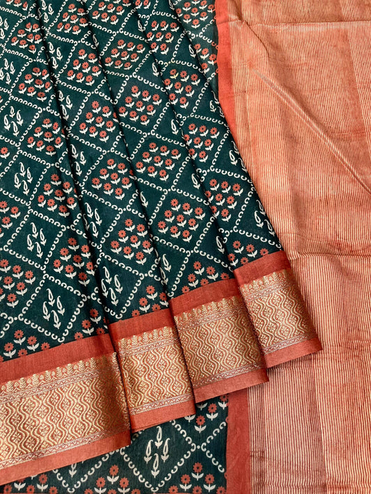 Bottle Green Viscose Silk Digital Print Zari Border with Body and Pallu Floral Design pr0137ds