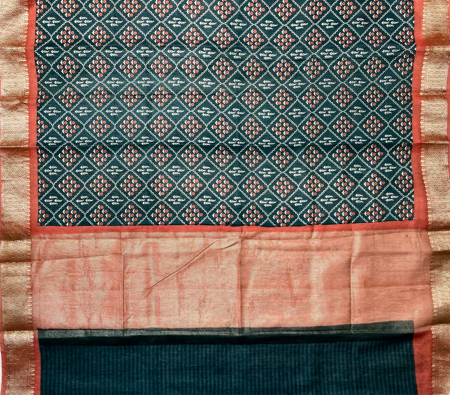 Bottle Green Viscose Silk Digital Print Zari Border with Body and Pallu Floral Design pr0137ds