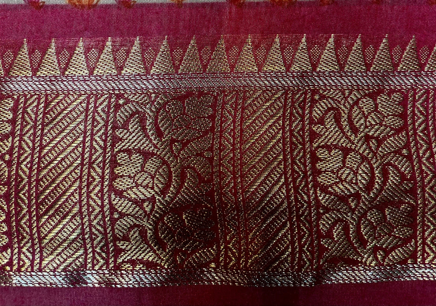 Beige Viscose Silk Digital Print Zari Border with Body and Pallu Floral Design pr0138ds