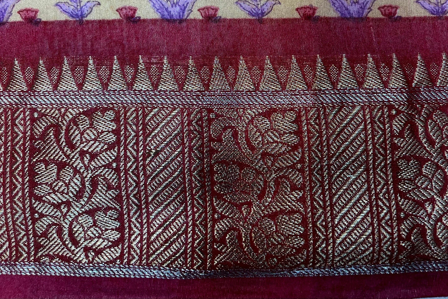 Cream Viscose Silk Digital Print Zari Border with Body and Pallu Floral Design pr0139ds