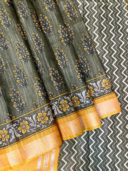 Grey Viscose Silk Digital Print Zari Border with Body and Pallu Floral Design pr0145ds