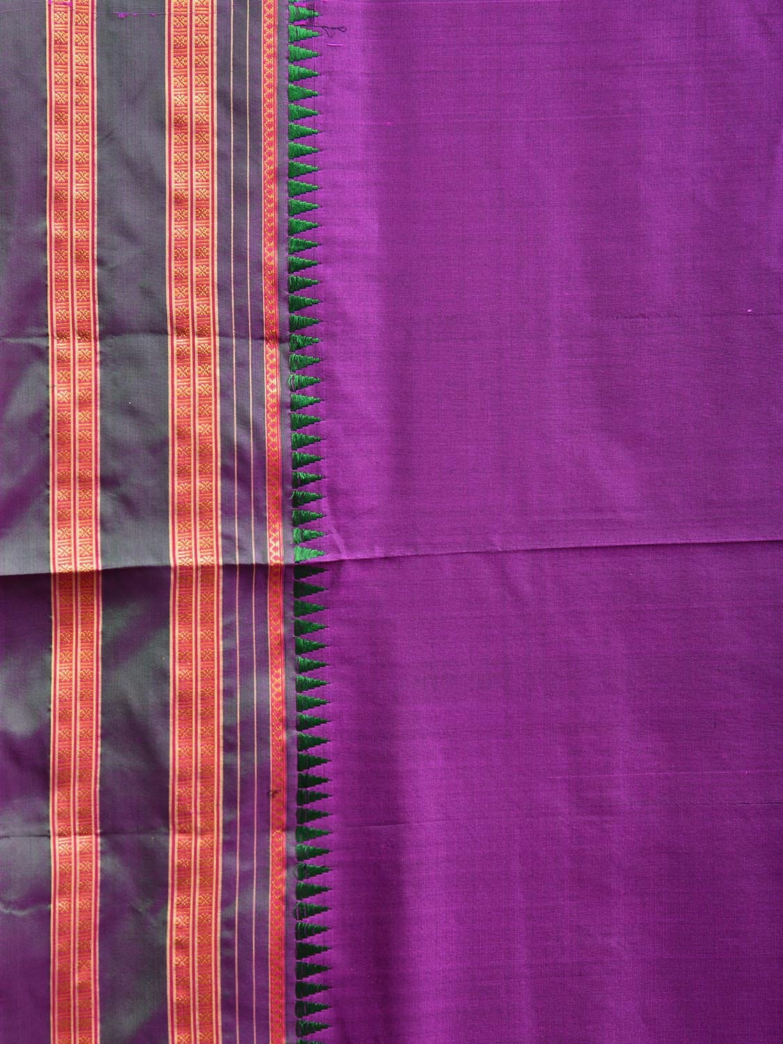Purple and Green Narayanpet Silk Handloom Plain Saree with Contrast Pallu Design No Blouse np1060