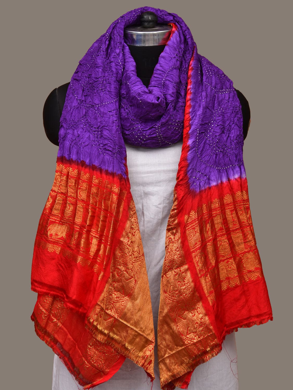 Purple and Red Bandhani Kanchipuram Silk Handloom Dupatta with Border Design ds3120