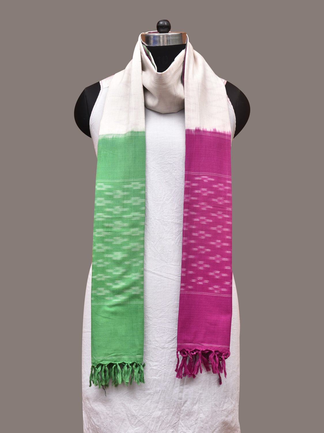 Purple and White Pochamaplly Ikat Cotton Handloom Dupatta with Temple Border Design ds3356