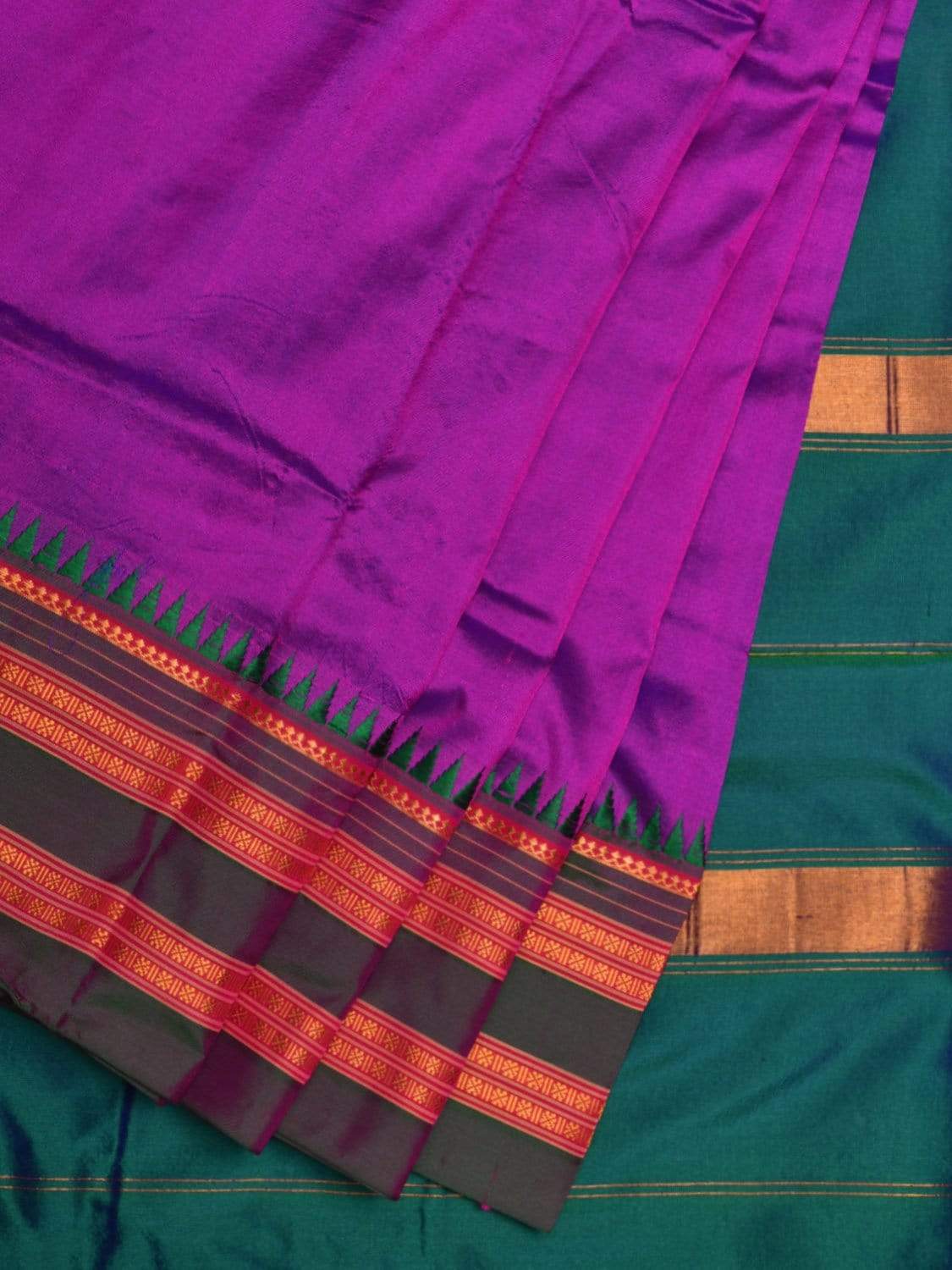 Purple Narayanpet Silk Handloom Plain Saree with Traditional Border Design No Blouse np0460