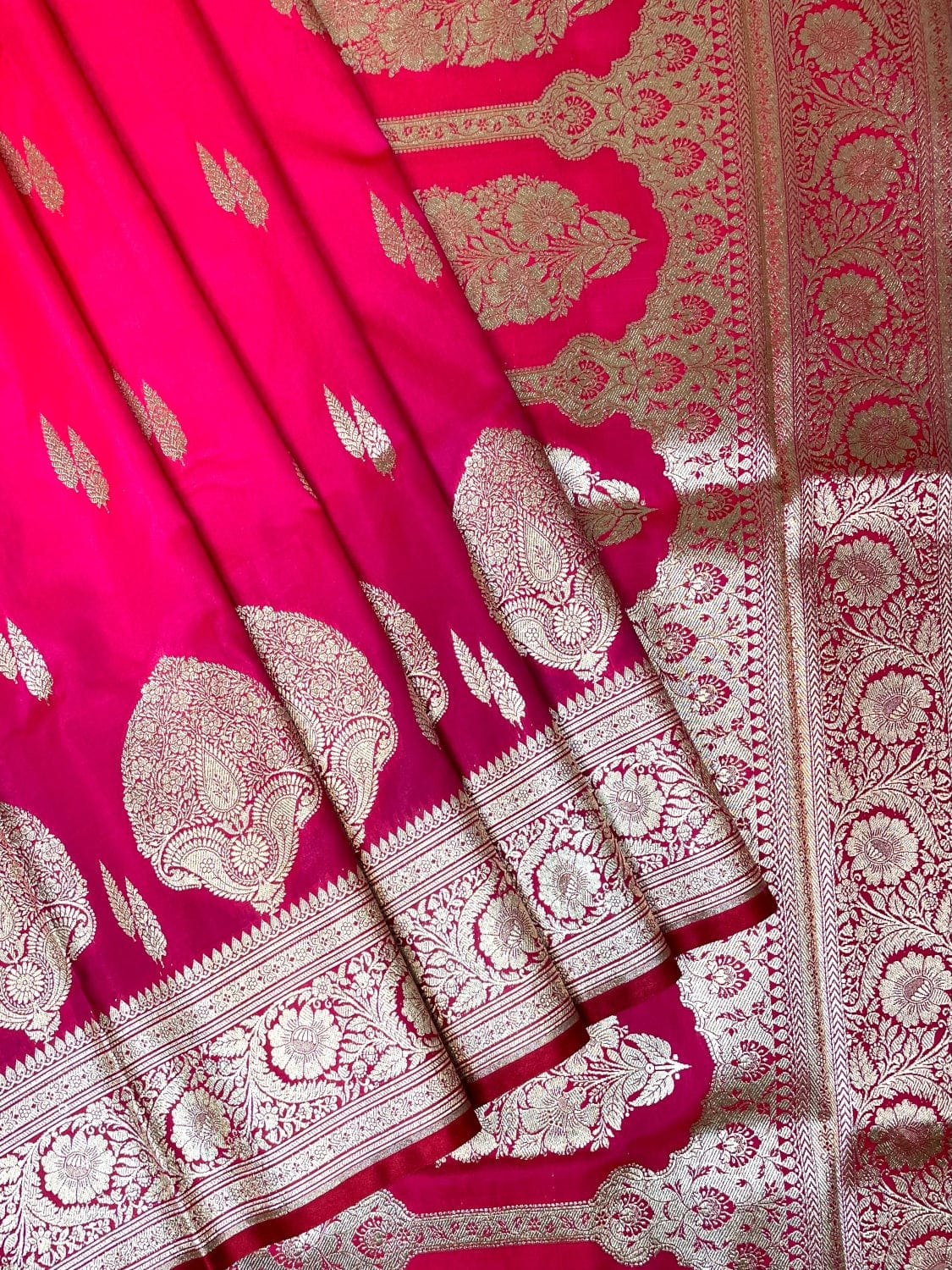 Rani Pink Banaras Katan Silk Saree with Body Butti and Border Design b0400ds
